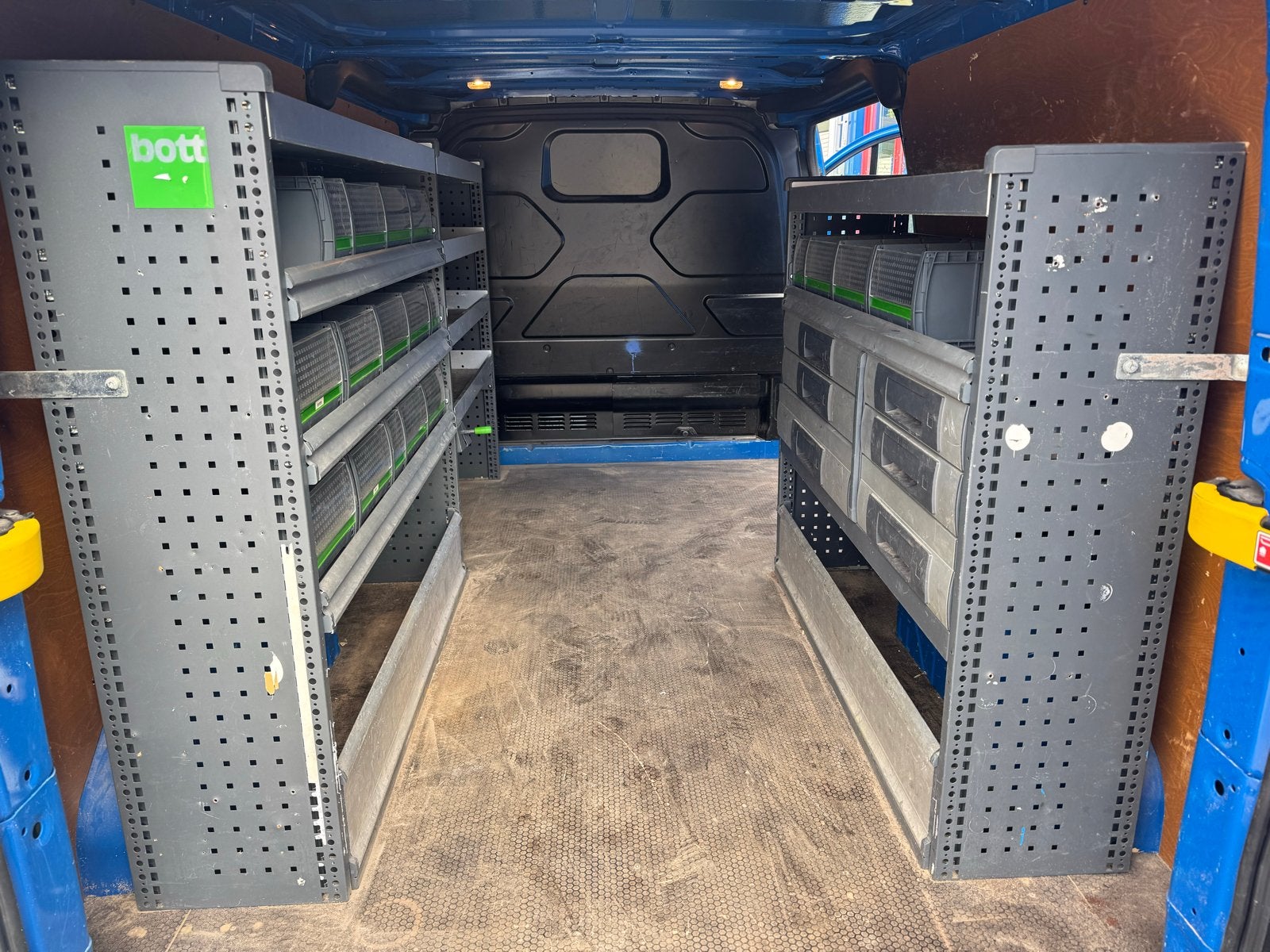 Bott bedrijfswageninrichting - complete set, Auto diversen, Ophalen