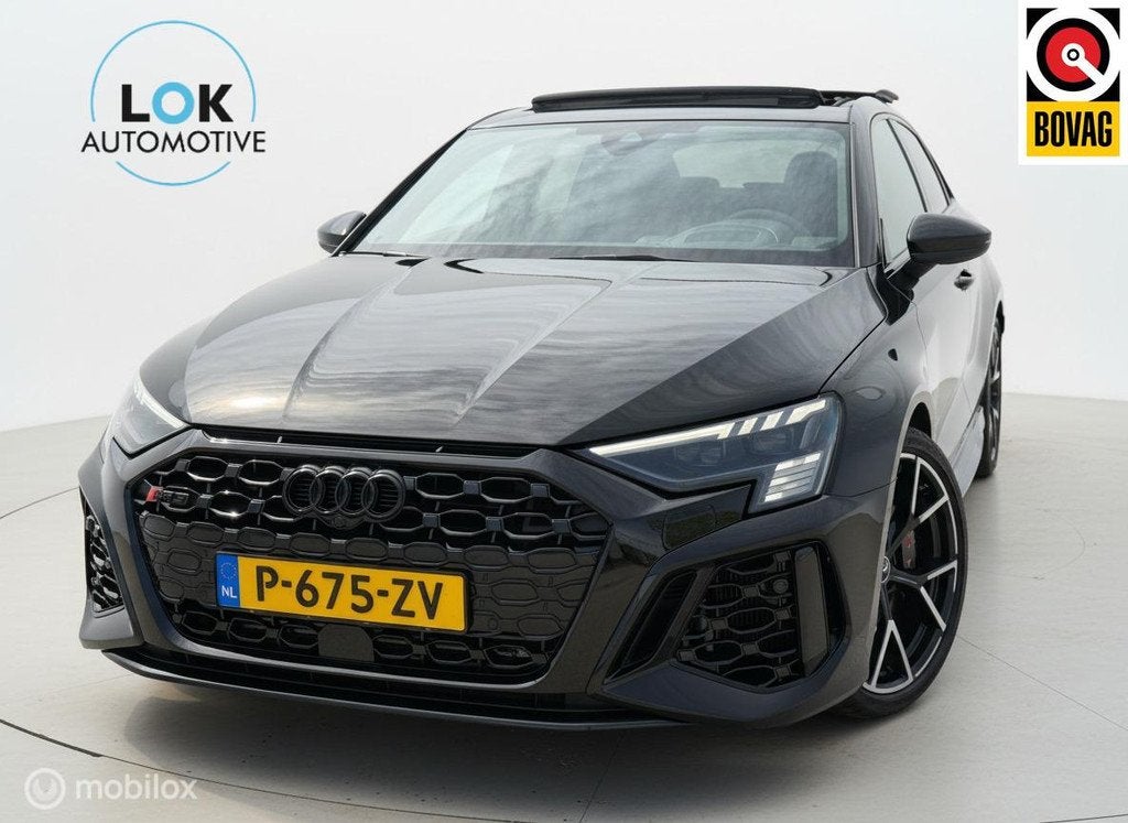 Audi RS3 2.5 TFSI RS3 quattro PANO|HUD|CERAMIC|B&O|MASSAGE|, Auto's, Audi, Automaat, Gebruikt, RS3, Zwart