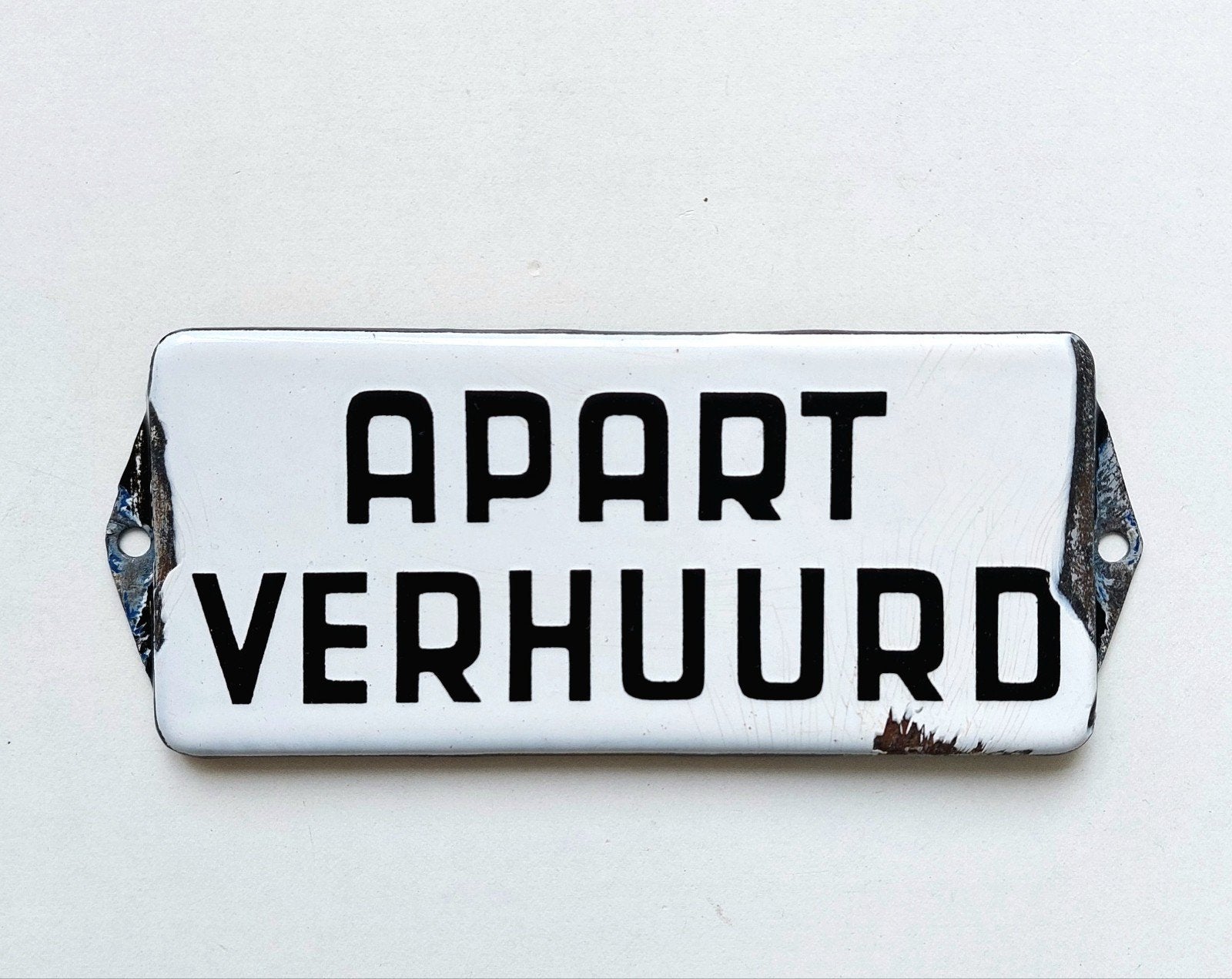 Oud Emaille Deurpostje Bordje Reclamebord APART VERHUURD, Verzenden