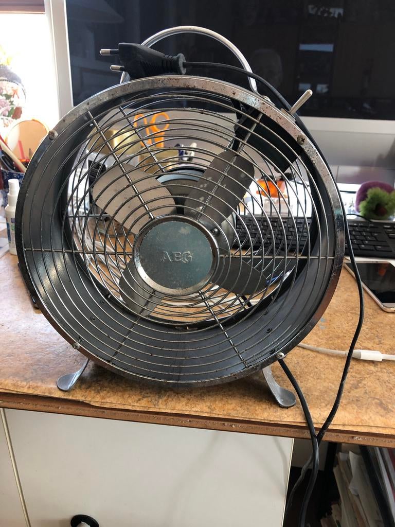 AEG VL 5617 M Tafelventilator - Compact en Krachtig, Witgoed en Apparatuur, Ventilatoren, Ophalen of Verzenden, Gebruikt, Tafelventilator