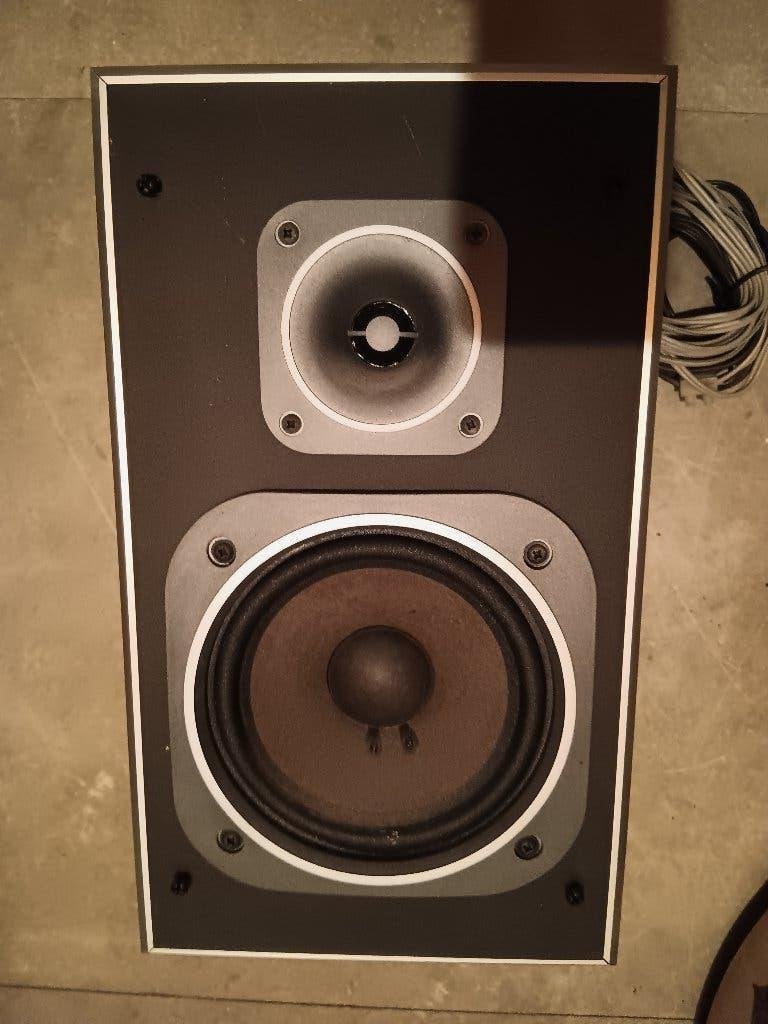 jamo luidsprekers, Ophalen, Gebruikt, 60 tot 120 watt, Front, Rear of Stereo speakers
