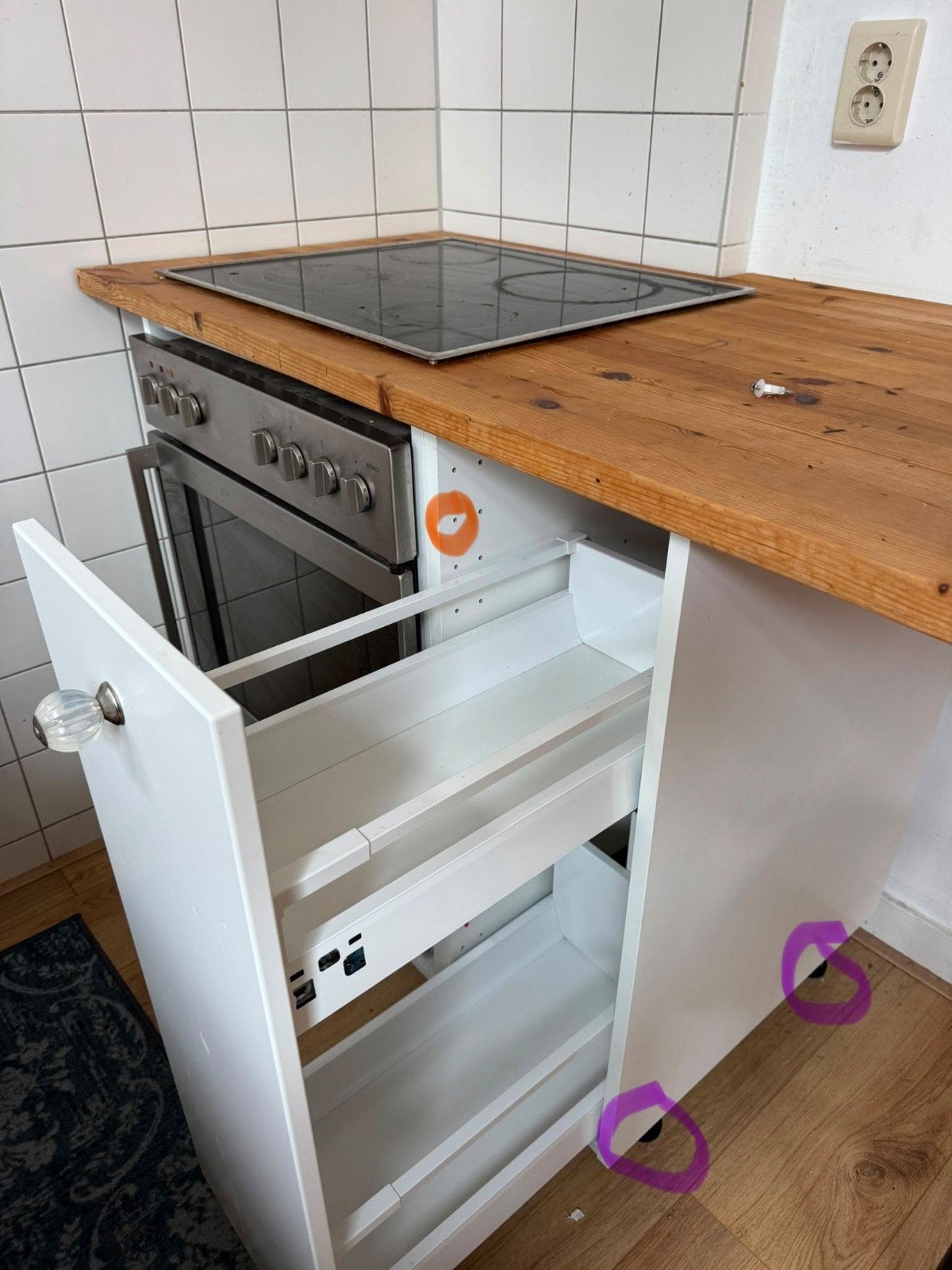 Gratis extra keukenblok met combi oven en kookplaat, Ophalen, Hout