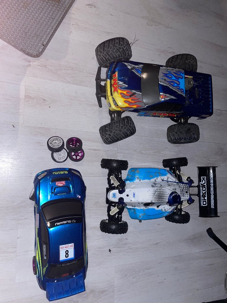 3x rc auto te koop 2x nitro offroad en 1x electro onroad, Auto offroad, Nieuw, Ophalen of Verzenden, Nitro