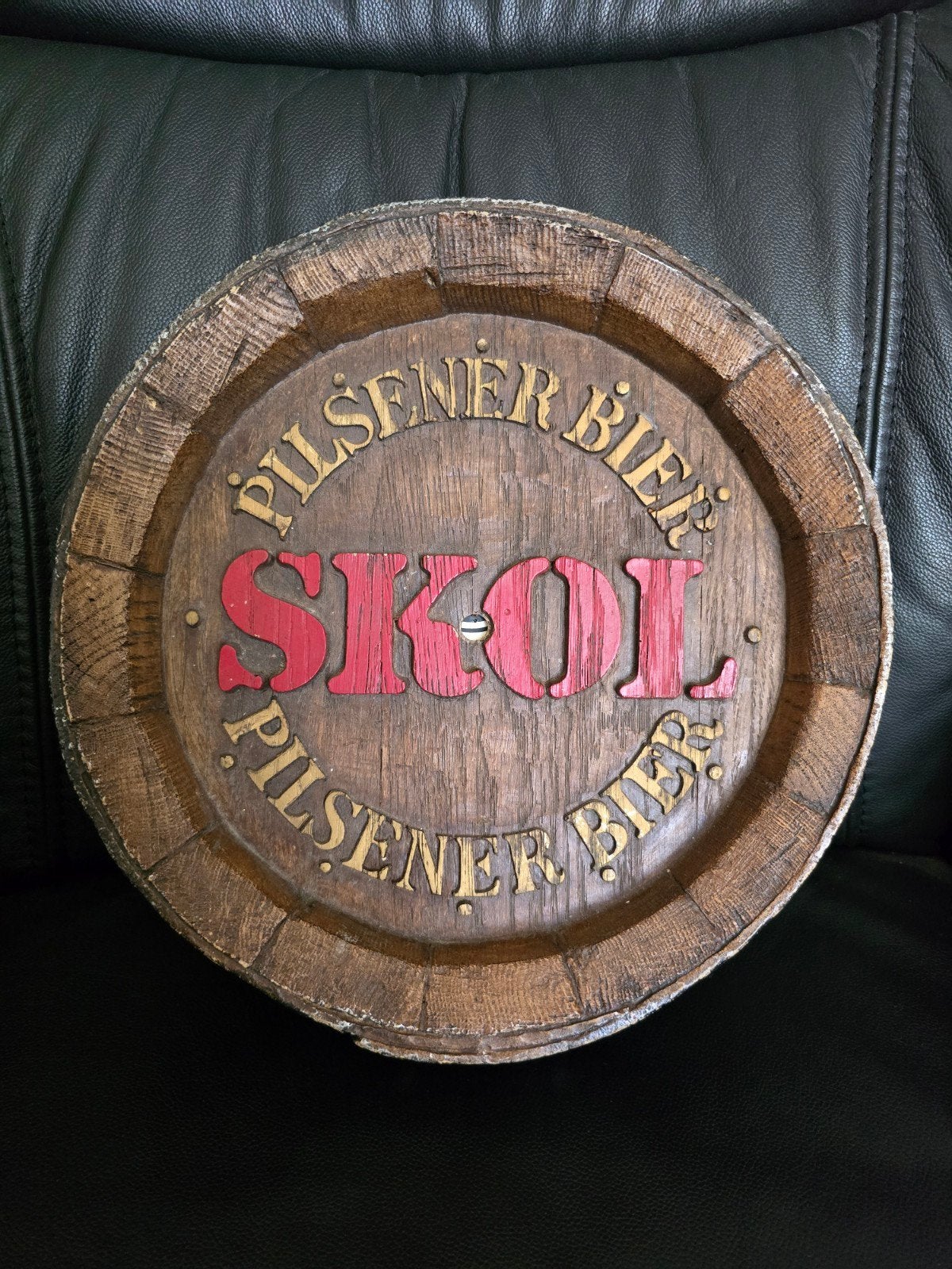 Vintage Skol Pilsener Bier Reclamebord Houten Ton, Ophalen of Verzenden, Gebruikt, Reclamebord, Plaat of Schild, Overige merken