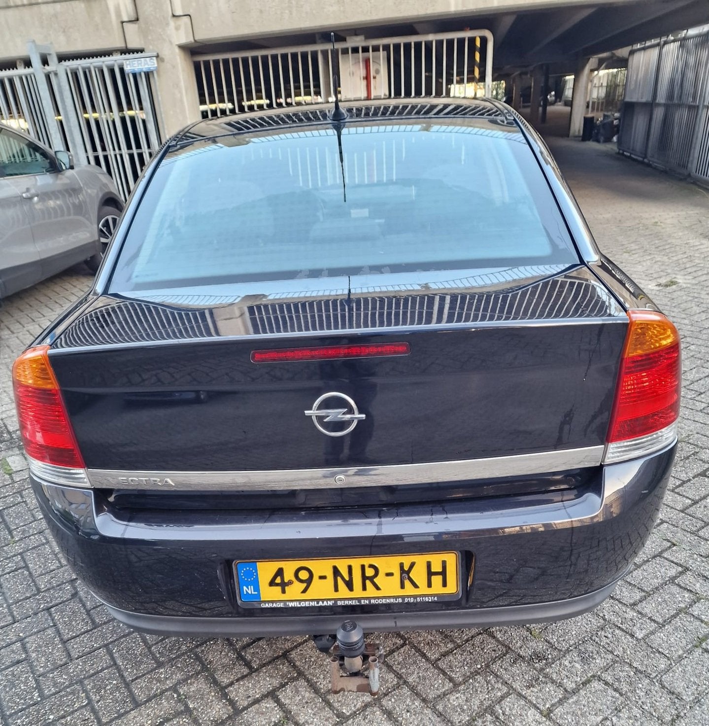 Opel Vectra 1.8-16V Comfort Navigator, Voorwielaandrijving, Stof, Gebruikt, 4 cilinders
