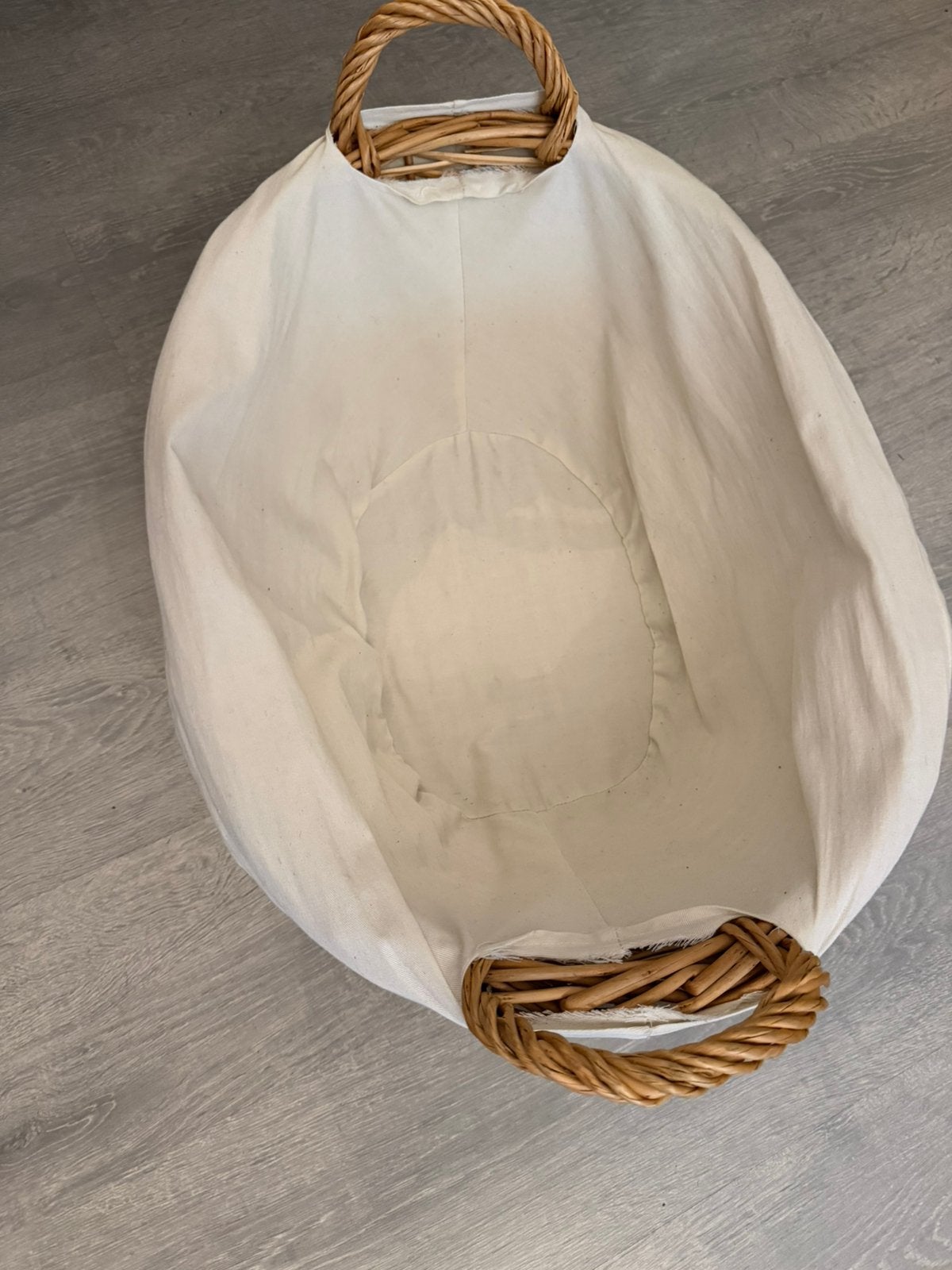Rieten (was) mand, Huis en Inrichting, Woonaccessoires | Schalen en Manden, Ophalen, Zo goed als nieuw, Rechthoekig, Riet