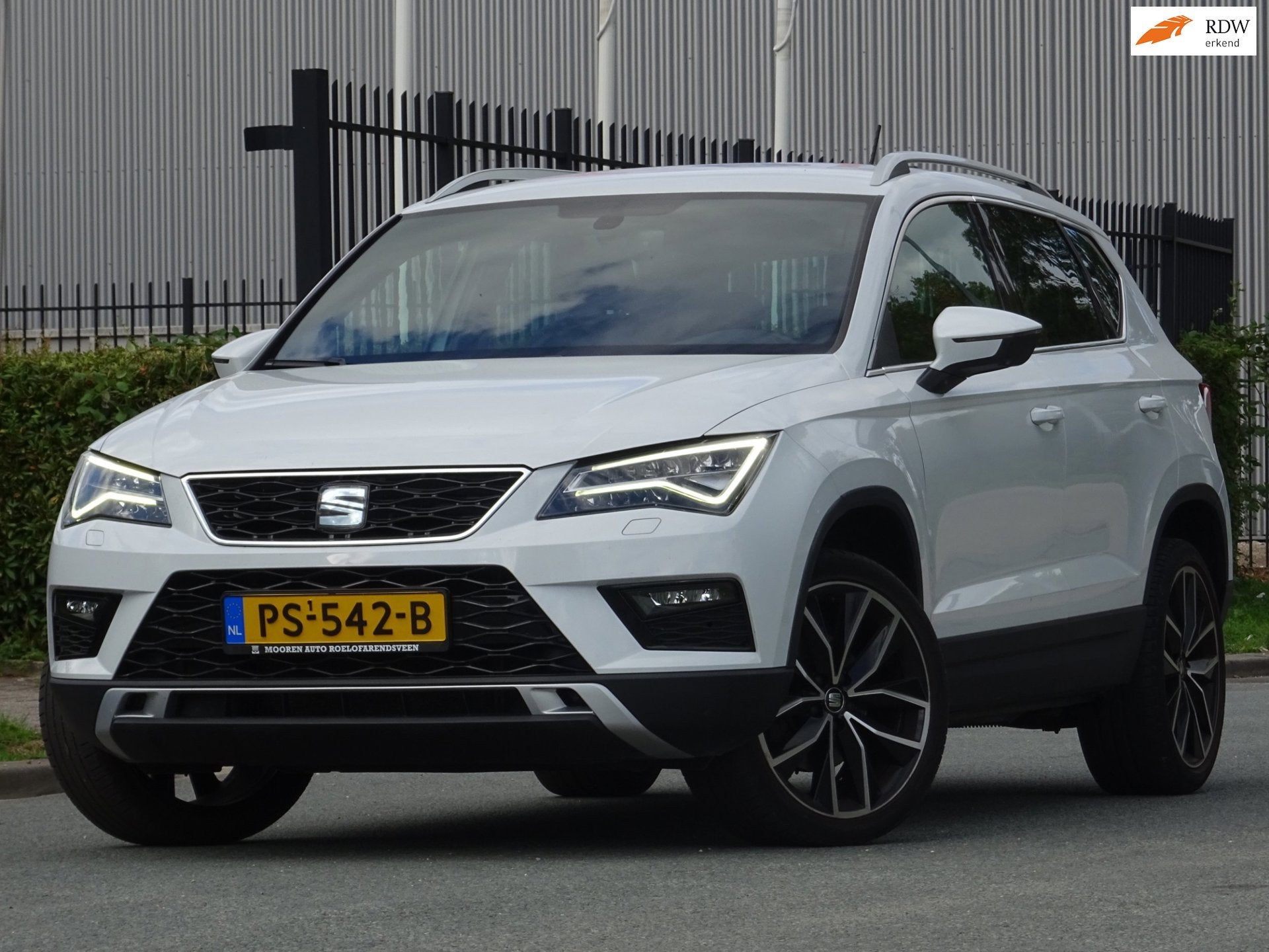 Seat Ateca 1.4 EcoTSI Xcellence NAP/CAMERA/CARPLAY/LED/PDC, Auto's, Seat, Gebruikt, 4 cilinders, 150 pk, Wit