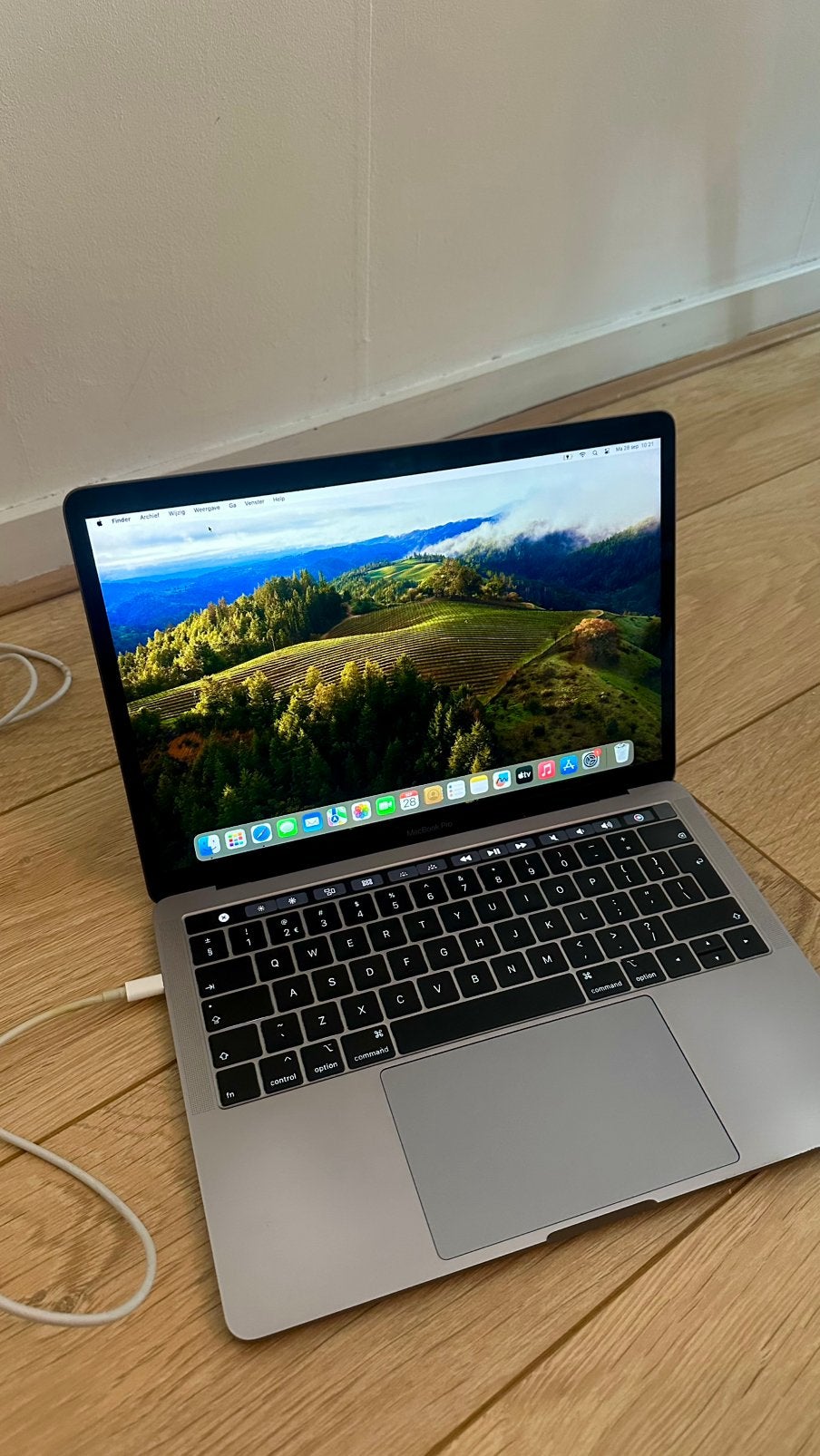 Macbook pro 2019 13-inch, touchbar