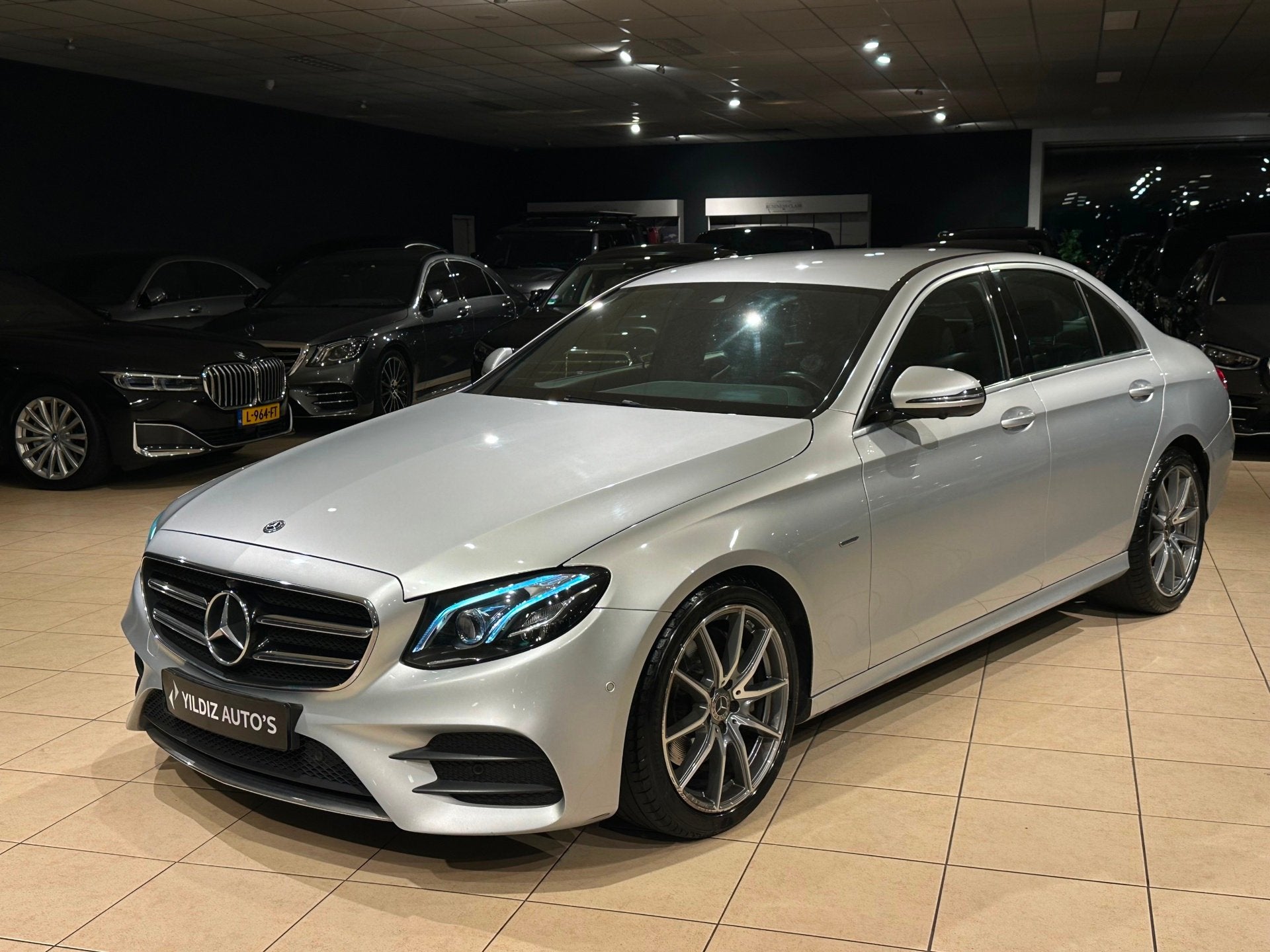 Mercedes-Benz E-klasse E200 d Aut9/AMG-Line/Memory/Leder/Dig, Auto's, Mercedes-Benz, Achterwielaandrijving, Gebruikt, 4 cilinders