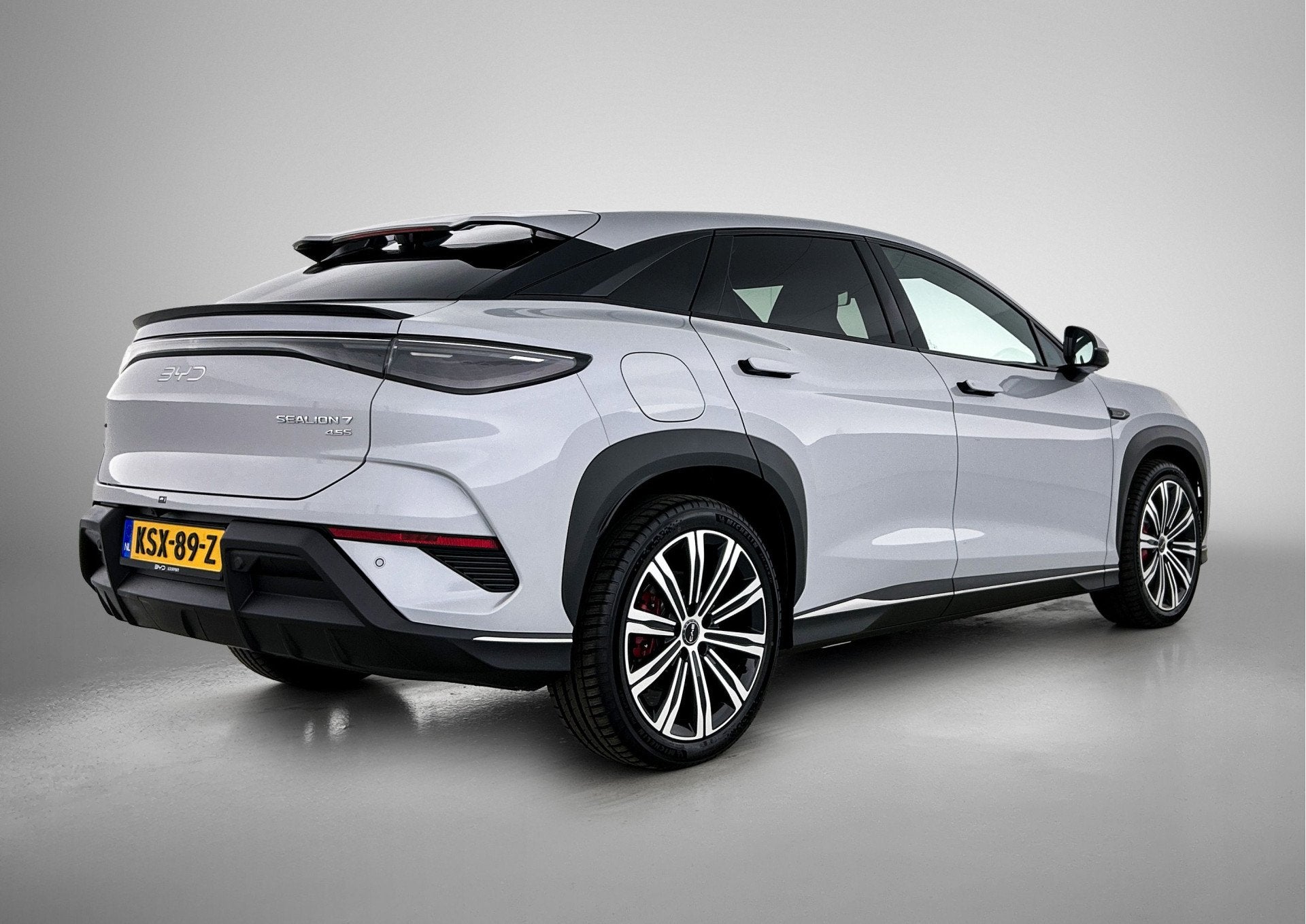BYD SEALION 7 Excellence AWD 91.3 kWh | Nieuw | BTW Verreken, Auto's, BYD, Automaat, Gebruikt, Zwart, 532 pk