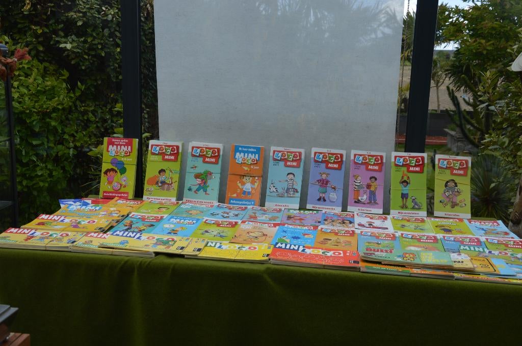 130 MINI LOCO boekjes Dora rekenen taal- Kikker- Nijntje enz, Ophalen of Verzenden, Gebruikt, Taal en Lezen