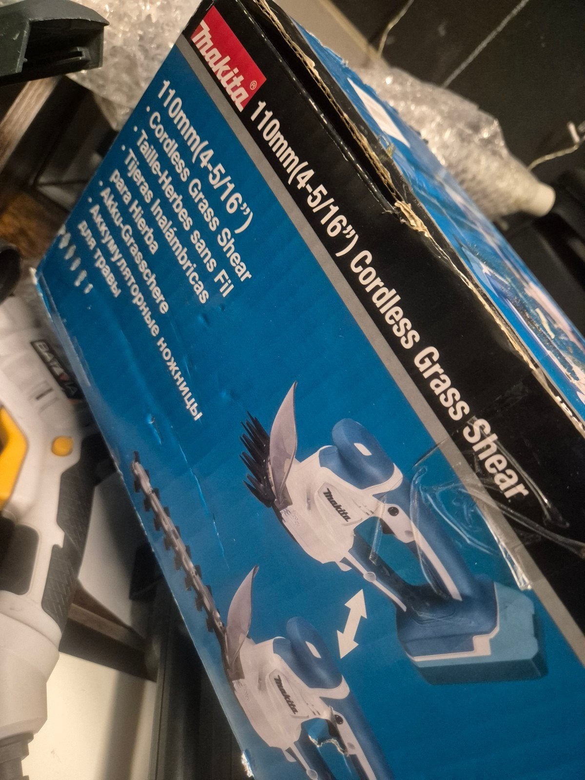 Makita 110mm Accu Grastrimmer/Heggenschaar DUM111Z, Tuin en Terras, Heggenscharen, Ophalen of Verzenden, Zo goed als nieuw, Accu