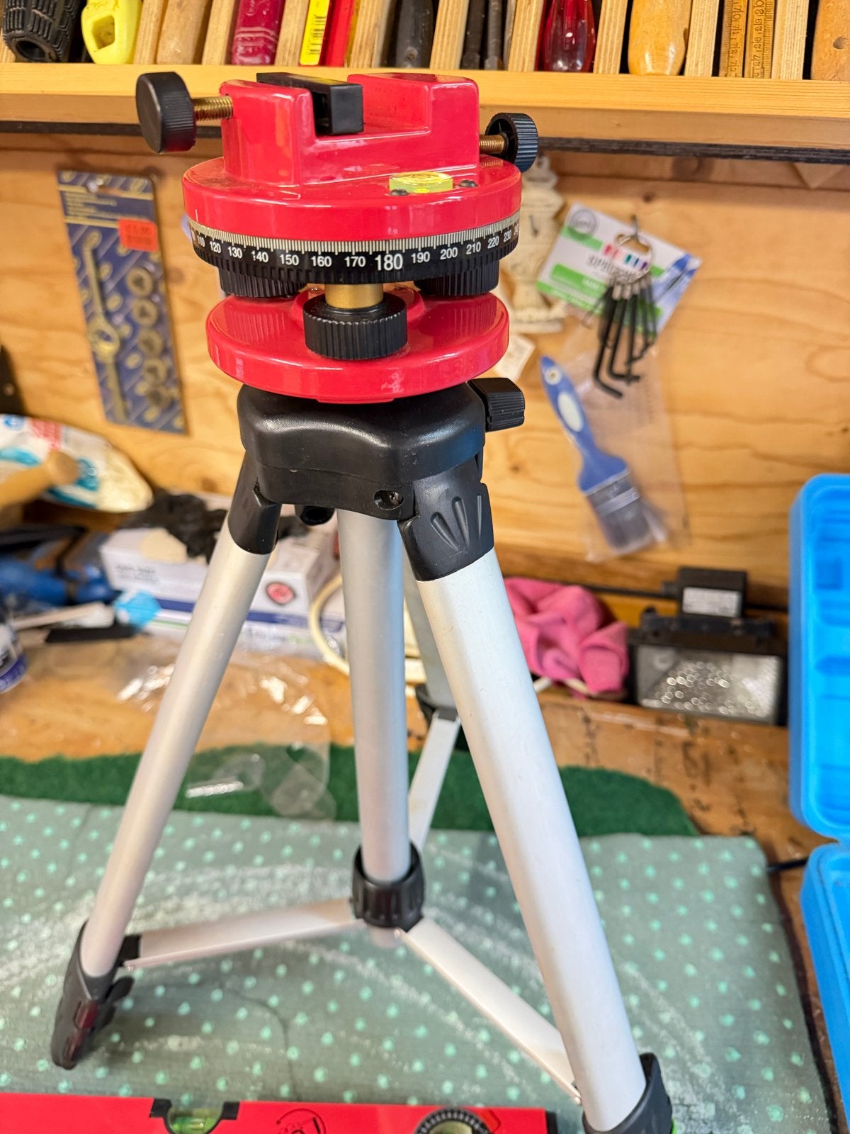 Complete Kinzo Laserwaterpas Set met Statief en Koffer, Doe-het-zelf en Verbouw, Verzenden, Gebruikt, Afstand