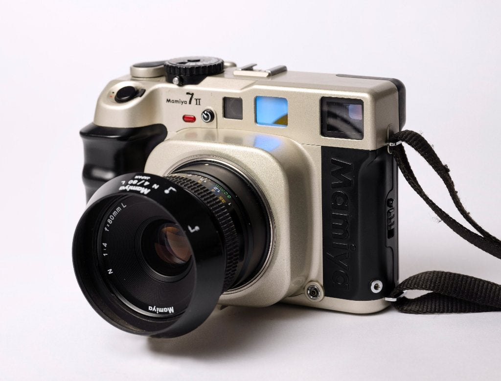 Mamiya 7II Champagne Gold edition + 80mm f/4 objectief, Audio, Tv en Foto, Ophalen of Verzenden, Gebruikt, Spiegelreflex, Overige Merken