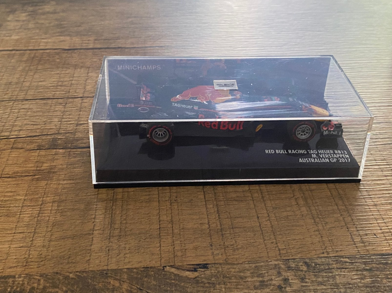 Max Verstappen RB13 Australia GP 2017 1:43, Ophalen of Verzenden, Zo goed als nieuw, Auto, MiniChamps