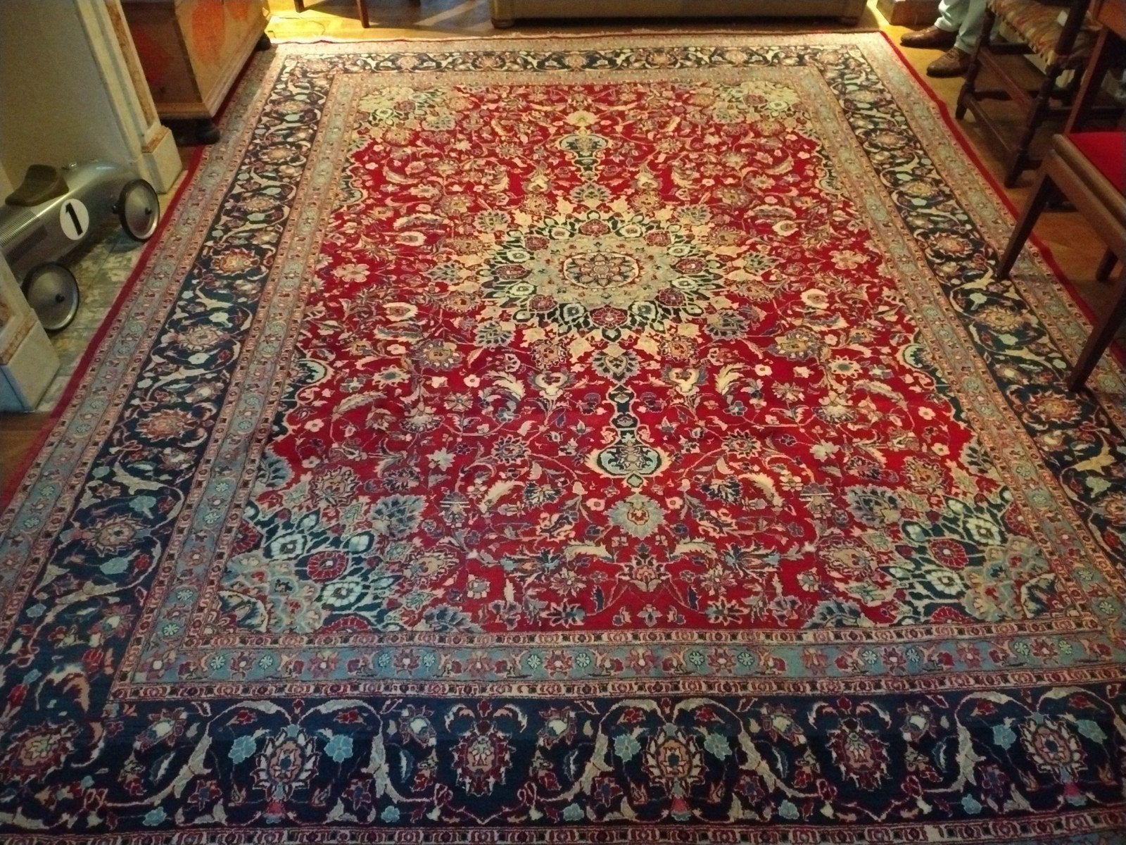Persian hand knotted carpet in good state, 385 x 285 cm, Ophalen of Verzenden, Rechthoekig, 200 cm of meer