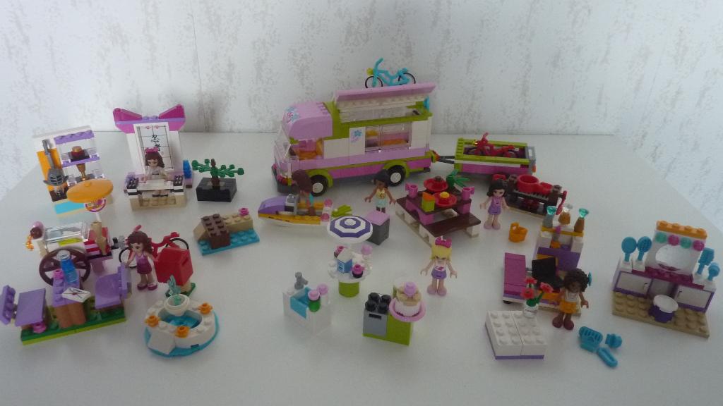 heel veel lego friends, Kinderen en Baby's, Speelgoed | Duplo en Lego, Ophalen of Verzenden, Zo goed als nieuw