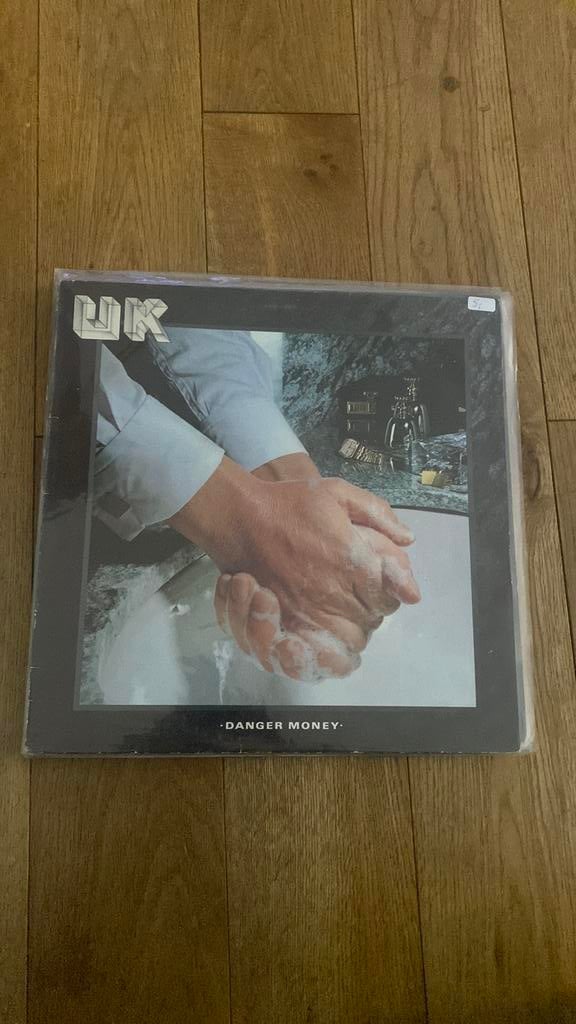 Lp uk, danger money, Cd's en Dvd's, Ophalen of Verzenden, Zo goed als nieuw, Overige formaten, Poprock
