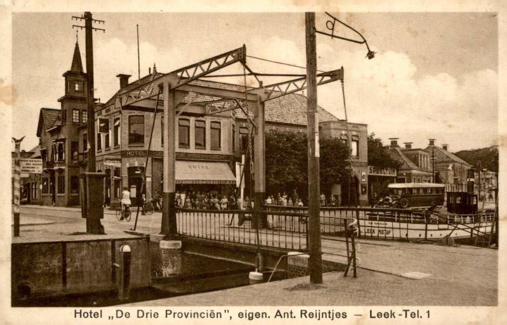 Leek Hotel De Drie Proviciën oude autobus # 785, Verzenden, 1920 tot 1940, Gelopen, Groningen