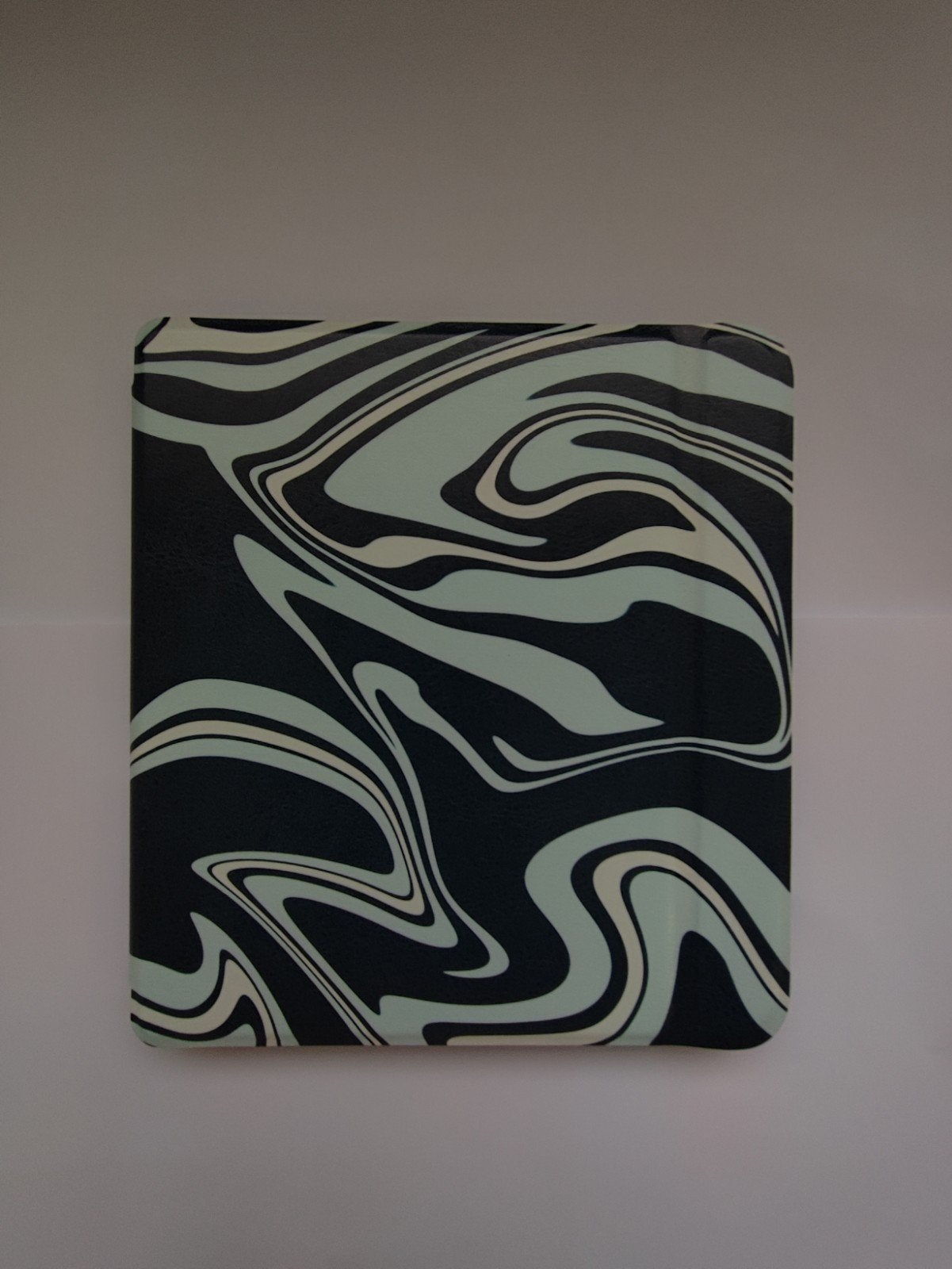 Nieuw Kobo Libra 2 E-reader Hoesje - Abstract Marineblauw, Ophalen of Verzenden, Nieuw, 7 inch, Dutch Shield