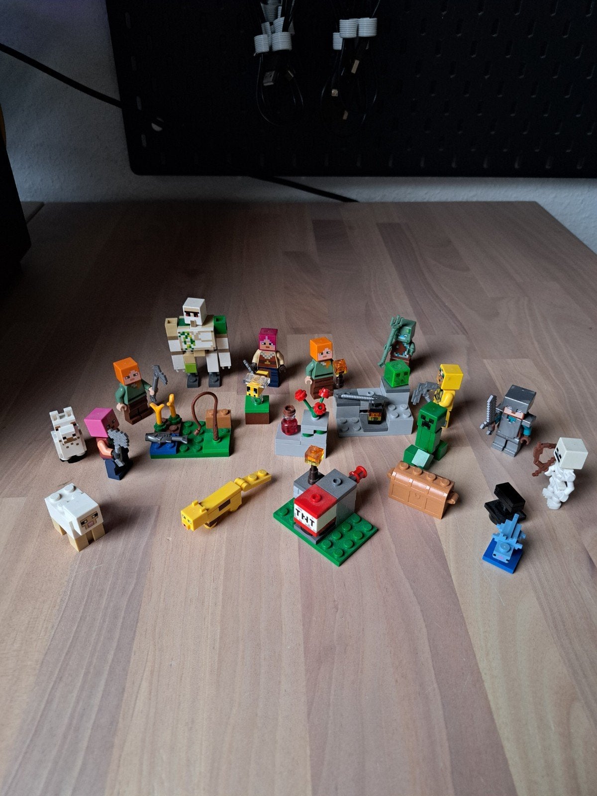 Grote collectie Lego Minecraft figuren en accessoires, Minecraft, Lego, Overige typen, Ophalen of Verzenden