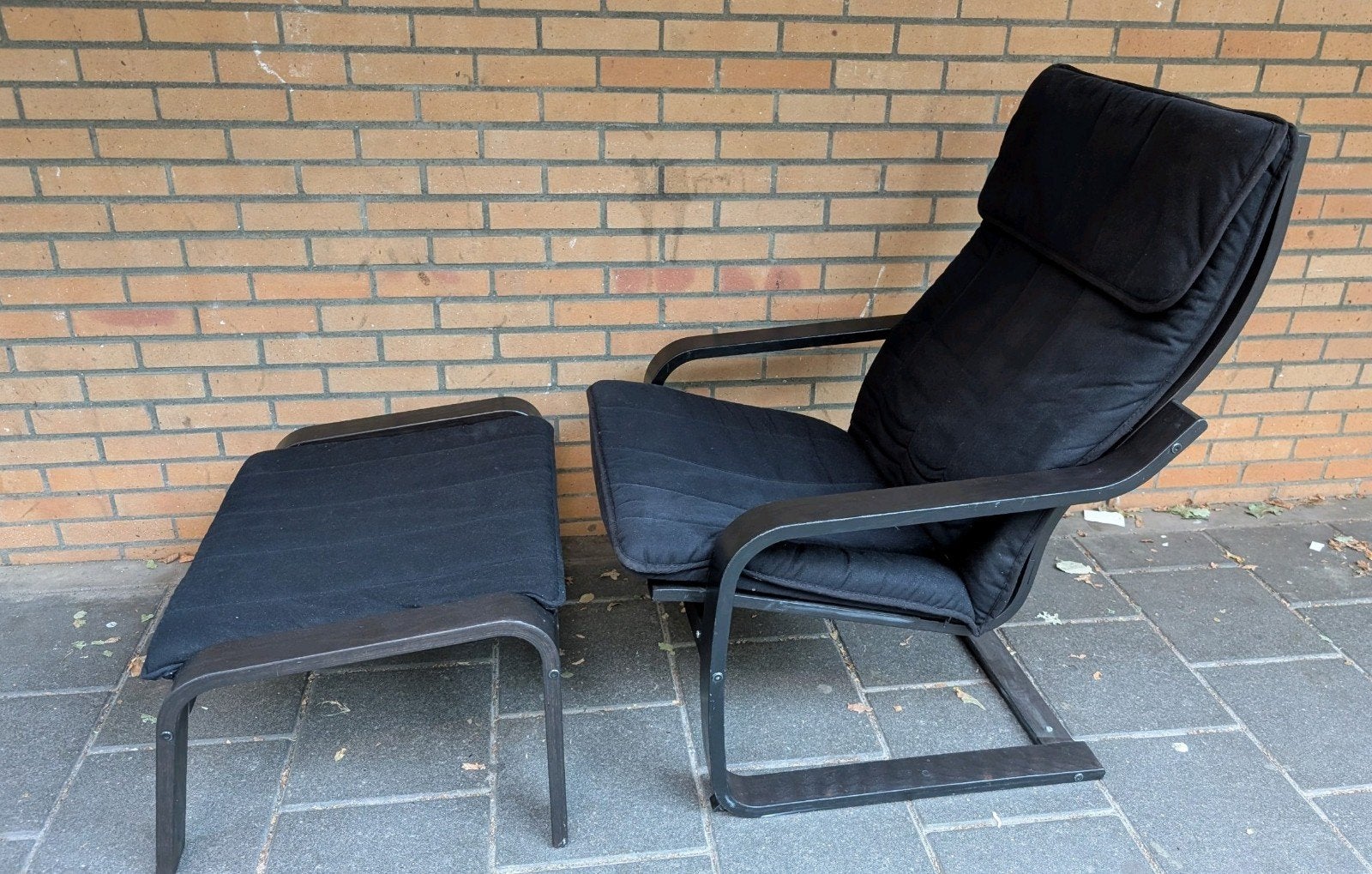 IKEA POÄNG Fauteuil, zwartbruin/Knisa zwart / Chair, Huis en Inrichting, Stoelen, Gebruikt, Zwart, Ophalen of Verzenden, Eén