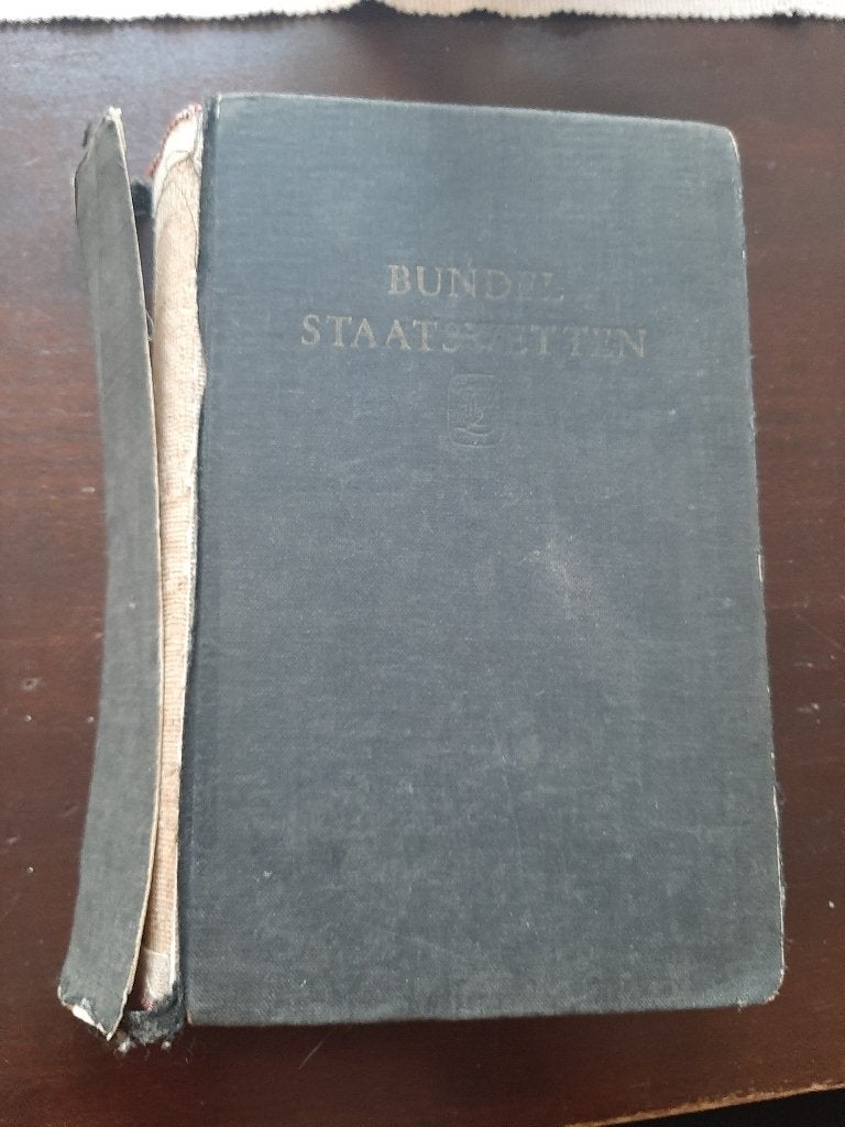 bundel staatswetten Tjeenk Willink 1964 voorwoord van Weezel, Boeken, Gelezen, Ophalen of Verzenden, W. Tjeenk Willink, Politiek en Staatkunde