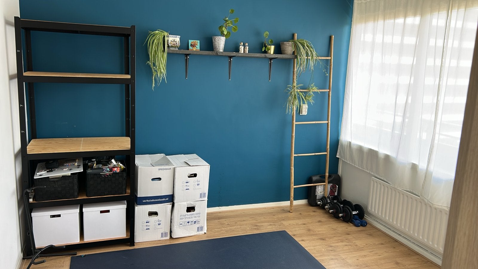 Stevige stellingkast met metalen frame en houten planken, Ophalen, Gebruikt