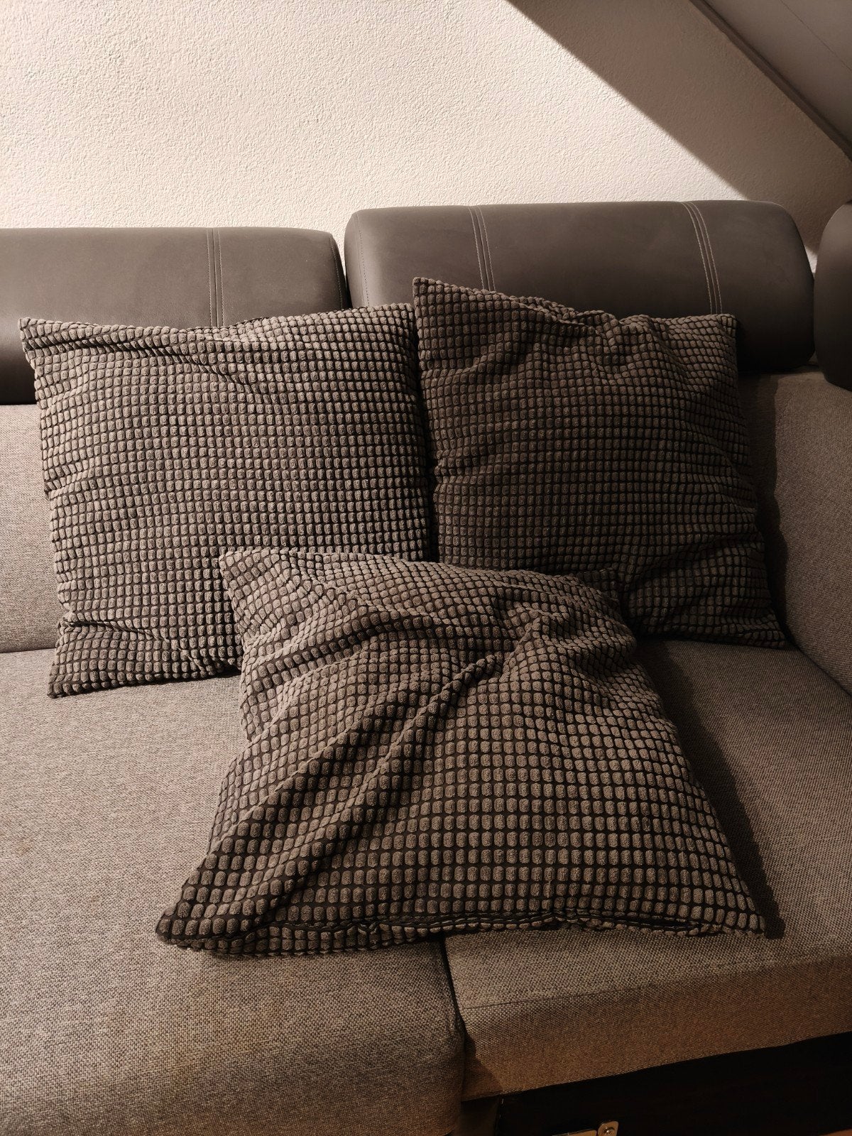 3 grijze kussens, IKEA, Vierkant, Ophalen of Verzenden, Zo goed als nieuw