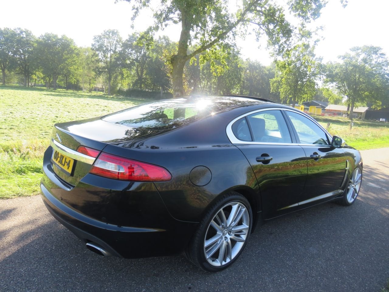 Jaguar XF 5.0 V8 385 pk Porto Folio Automaat 180.000km 110.0, 5000 cc, Zwart, Handgeschakeld, Sedan