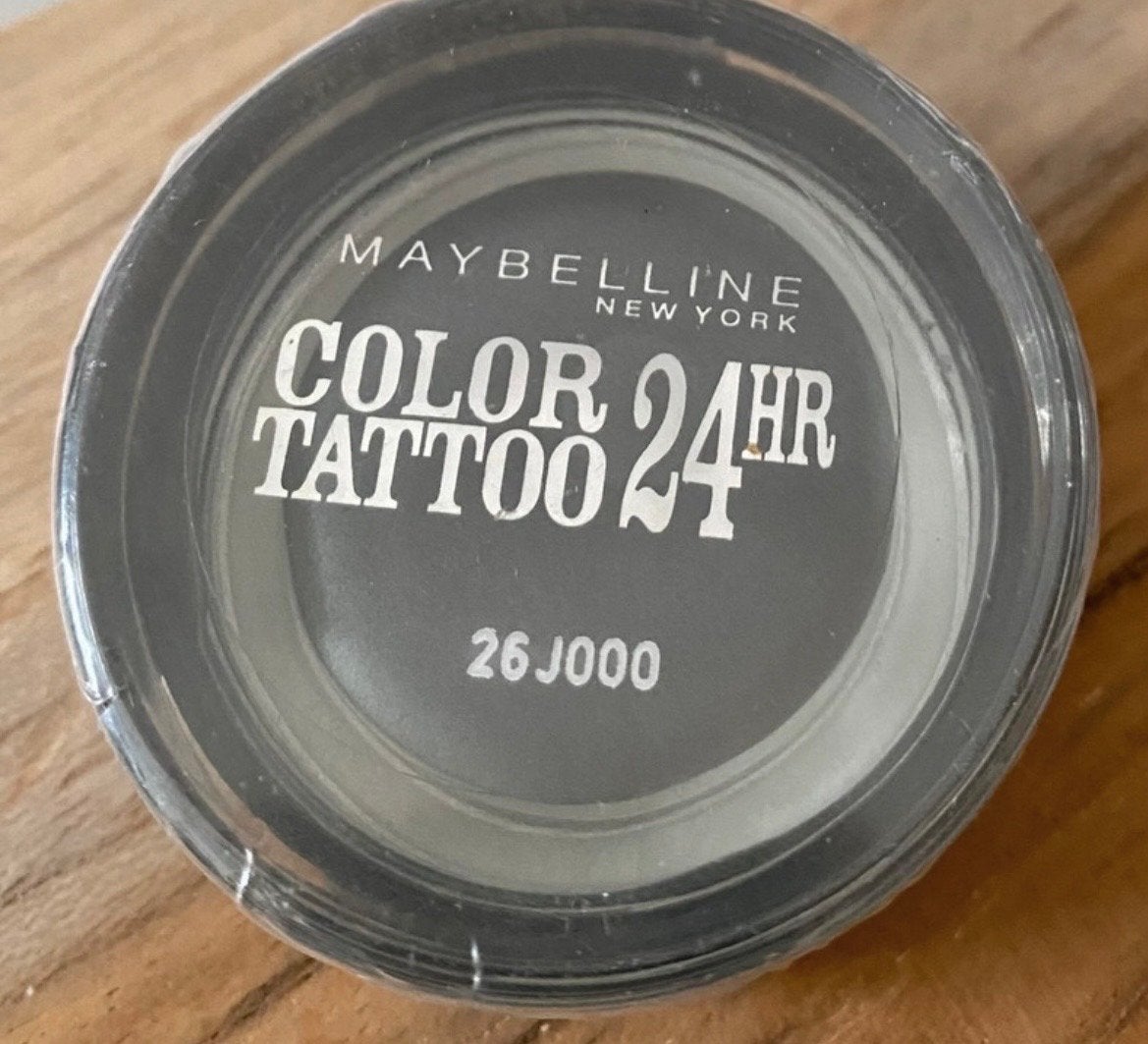 Maybelline Color Tattoo 24HR Oogschaduw - Immortal Charcoal, Ogen, Nieuw, Ophalen of Verzenden, Make-up