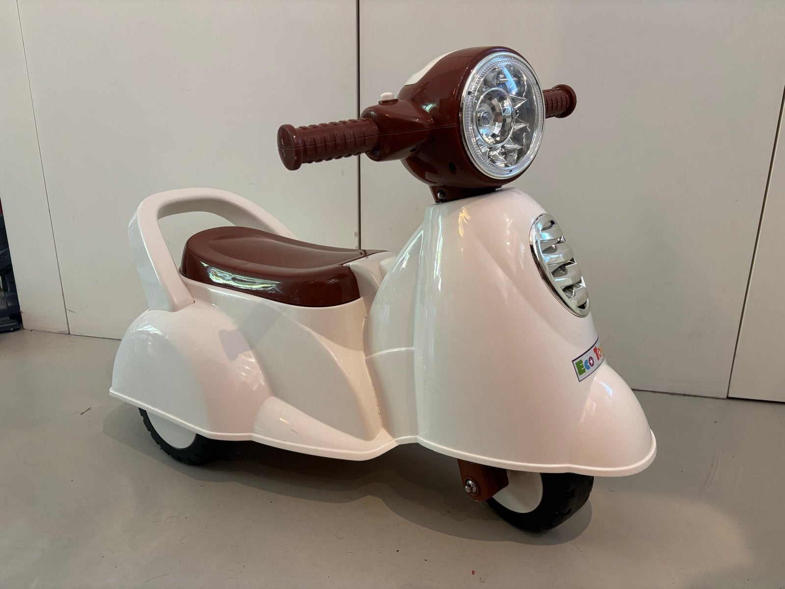 Eco Toys Vespa Scooter met Lichtjes en Geluiden, Ophalen, Zo goed als nieuw