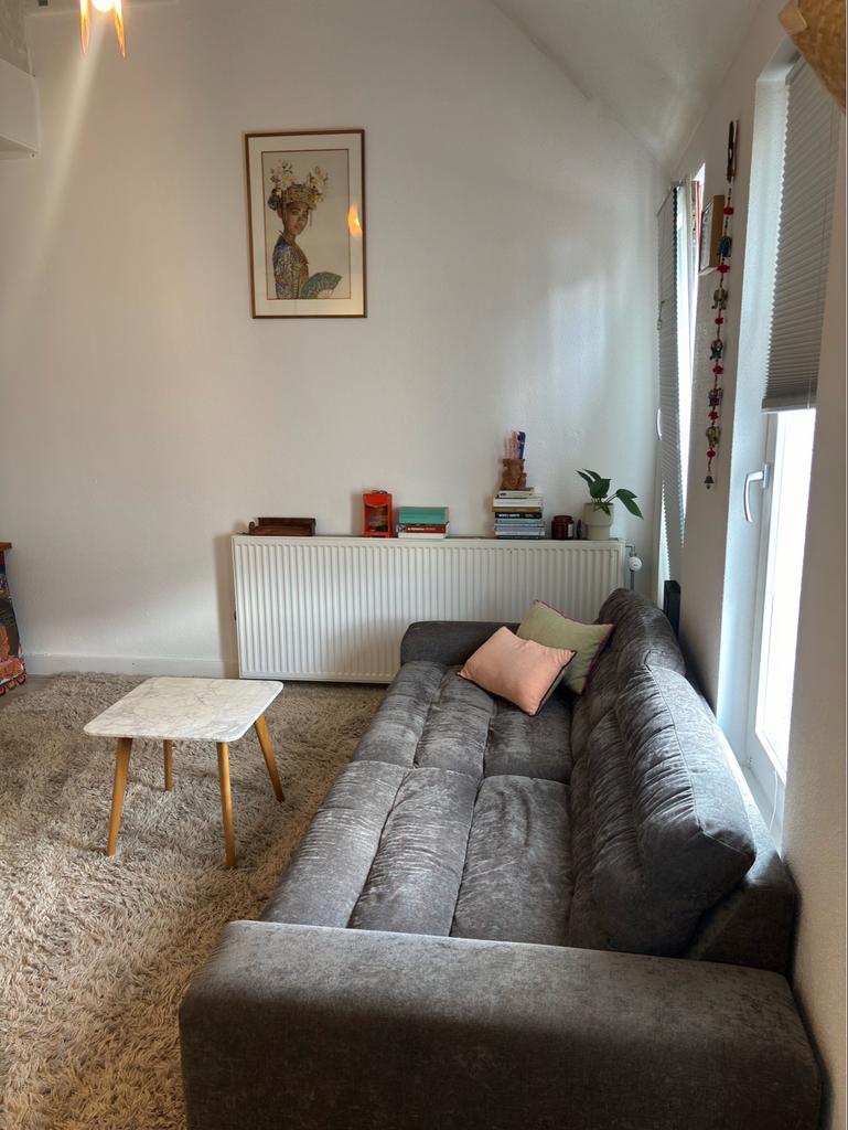 Comfortabele grijze bank met hokker., Ophalen, Hoekbank, 75 tot 100 cm, Zo goed als nieuw