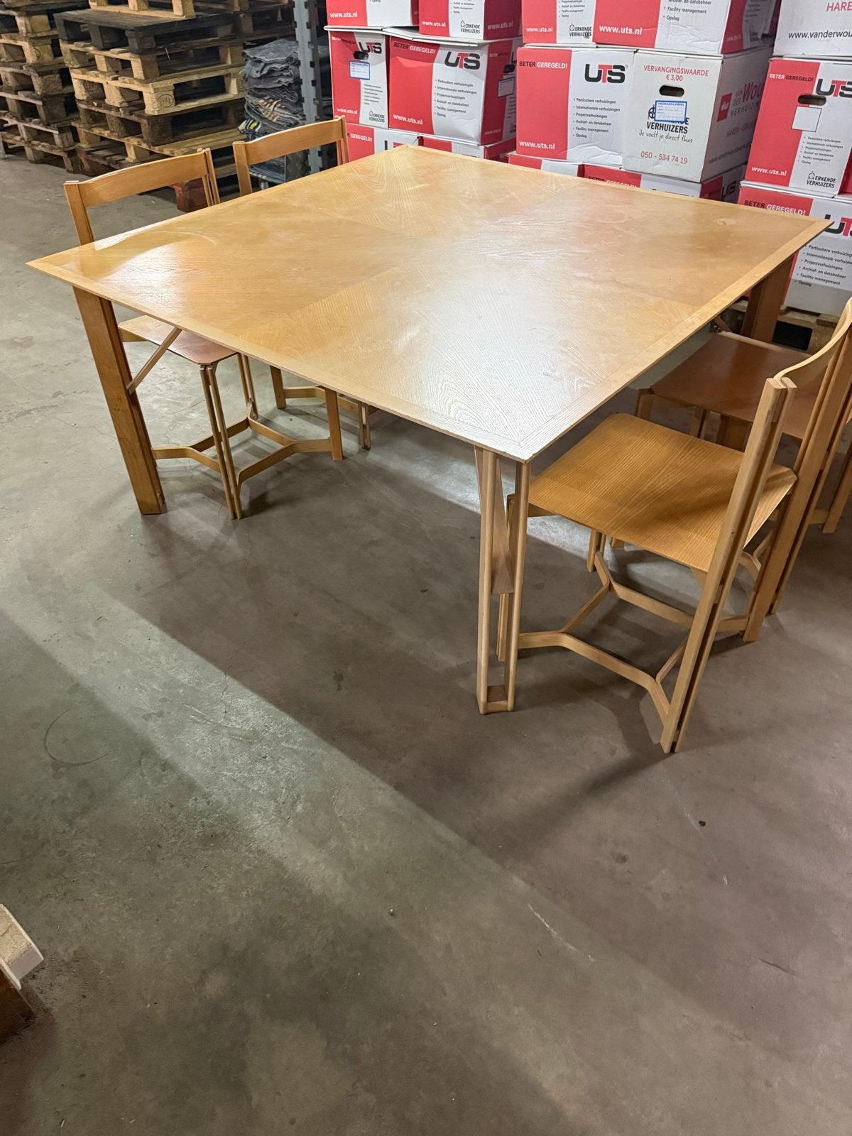 Vintage Scandinavisch design eettafel met stoelen, Gebruikt, 100 tot 150 cm, Vierkant, Ophalen of Verzenden