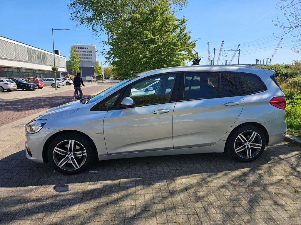 BMW 2-Serie Gran Tourer 218i 136pk Aut 7p. 2018 Grijs, 136 pk, 7 stoelen, Origineel Nederlands, 75 €/maand