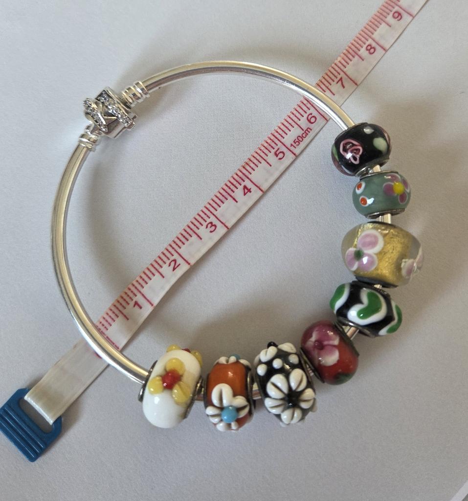 ARMBAND (vallende ster) **NIEUW** met 8 KRALEN, Overige materialen, -, Verzenden, -
