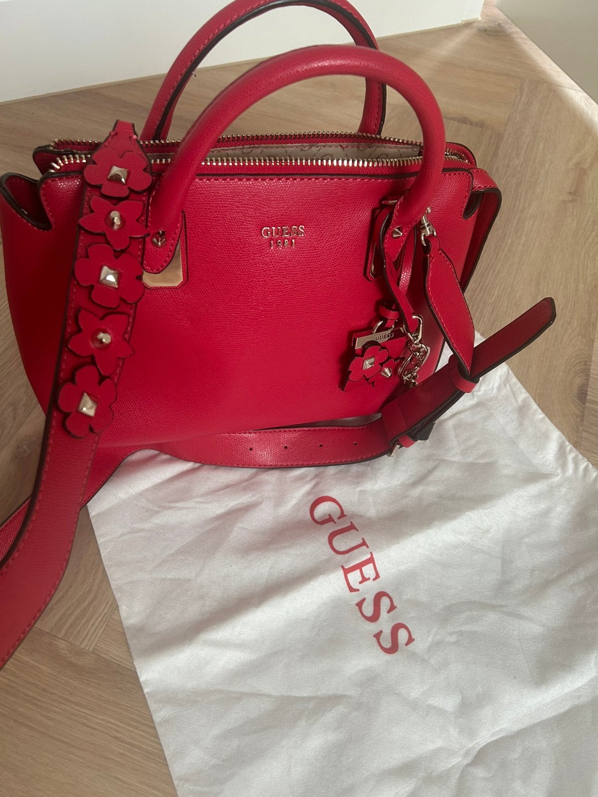 Guess tas rood roze nog als nieuw, Verzenden, Nieuw, Rood, Handtas