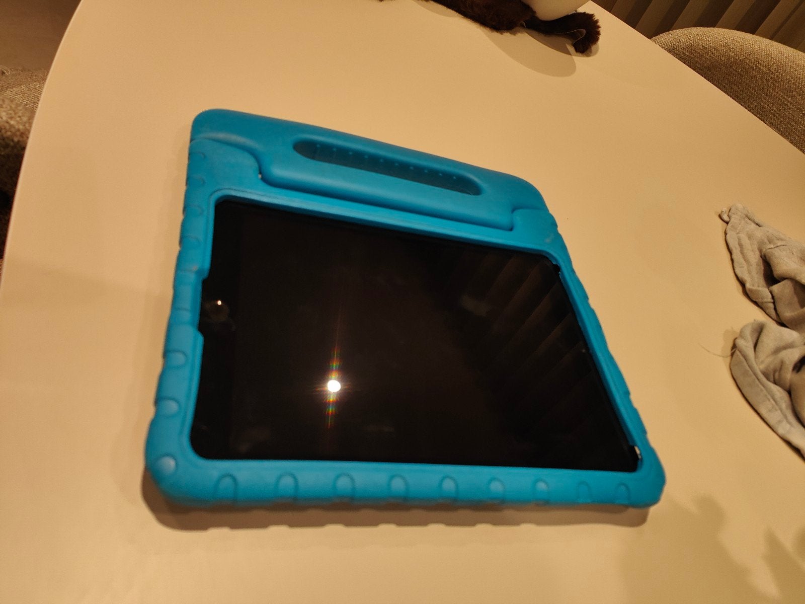 Foto 10 van Apple iPad (2019) 32GB Wi-Fi Spacegrijs