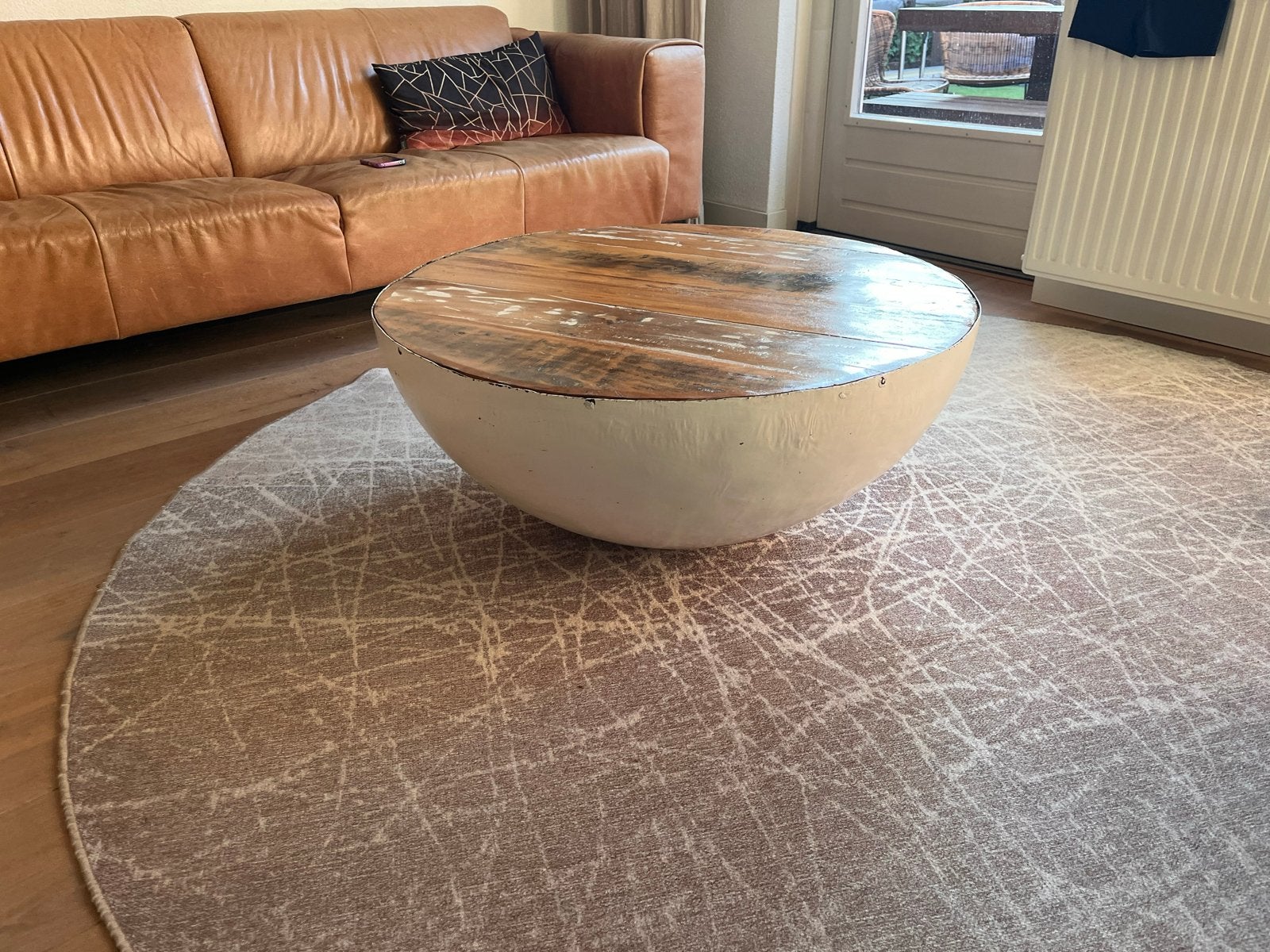 By-Boo Salontafel Bowl van gerecycled teak hout - Ø 90 cm, Huis en Inrichting, Tafels | Salontafels, Ophalen, Gebruikt, Rond, 50 tot 100 cm