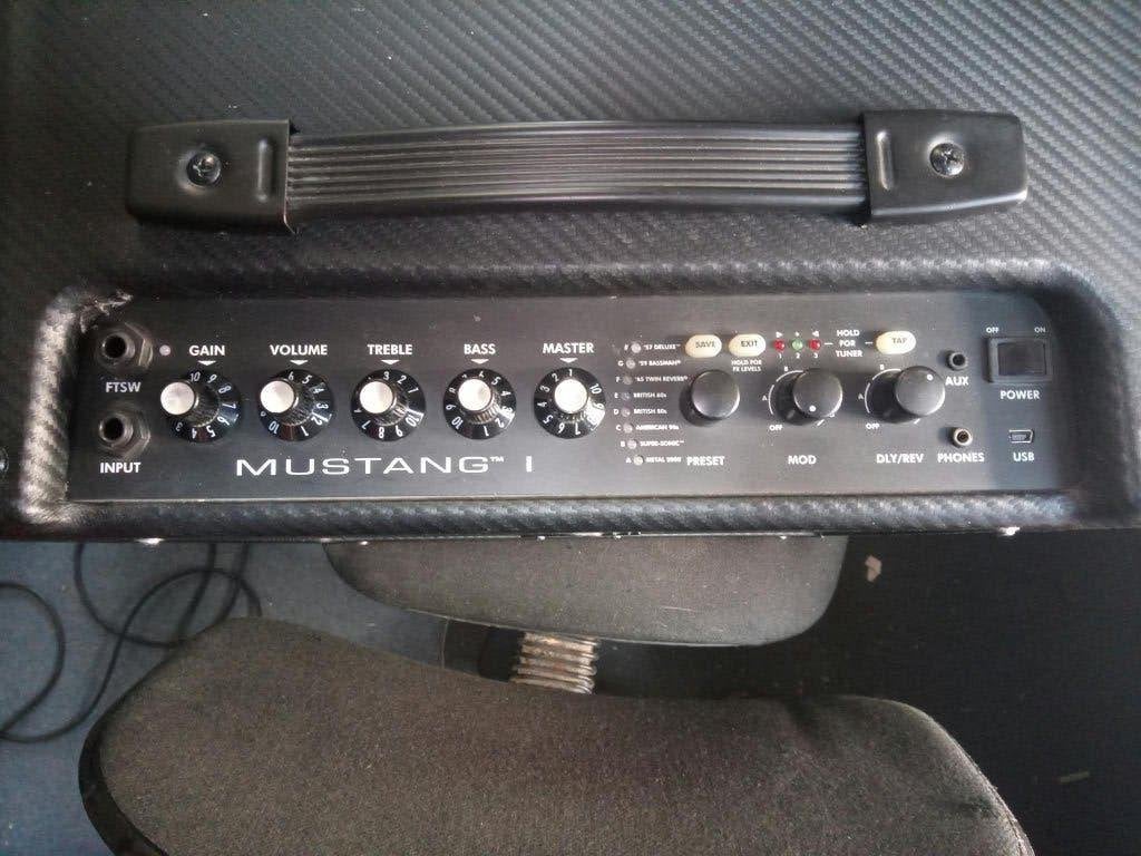 fender mustang gitaarversterker, Muziek en Instrumenten, Gitaarweg 6 ampsterdam, Info@fender.nl, Minder dan 50 watt, Ophalen of Verzenden