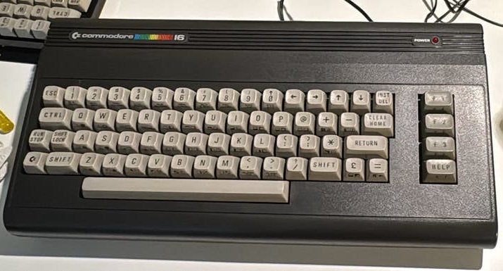Commodore C16 werkend met 1531, Computers en Software, Ophalen of Verzenden