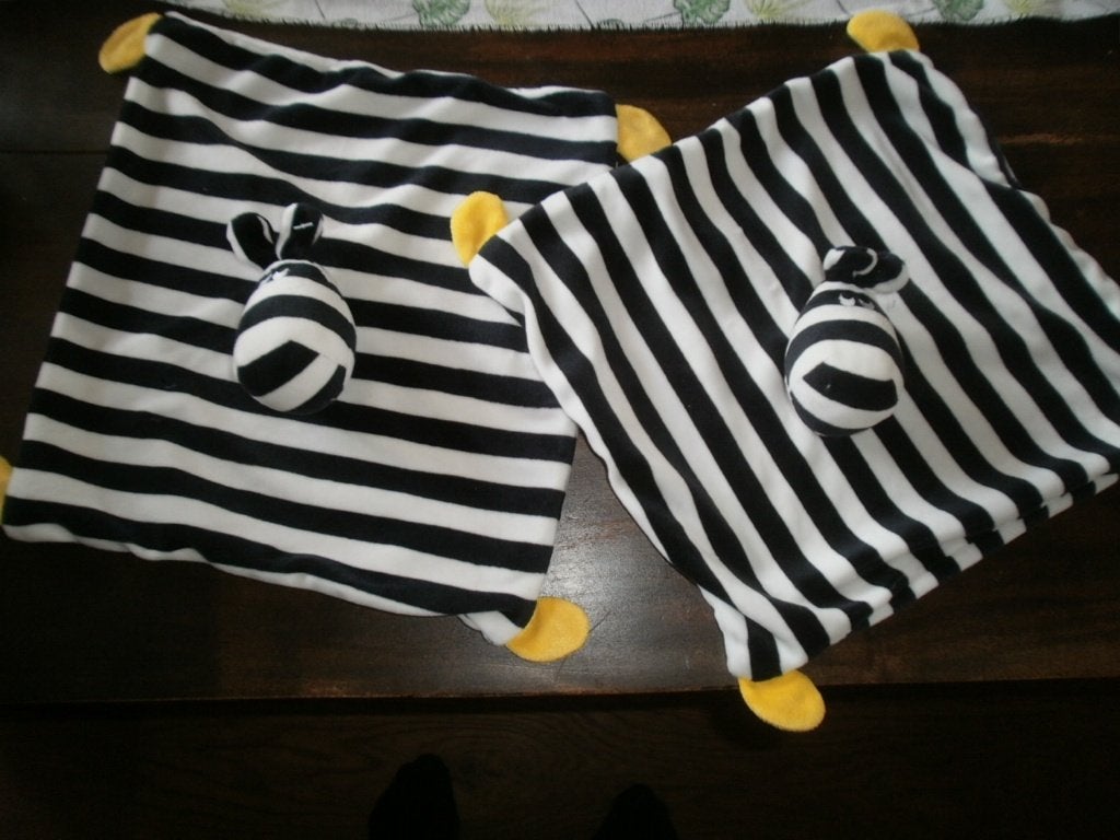 Ikea zebra doekje klappar zwart wit gele poten op hoeken van, IKEA, Nieuw, Ophalen of Verzenden, Meerkleurig