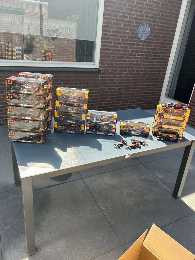 25 Max Verstappen Red Bull Racing F1 Modelauto's (diverse), Hobby en Vrije tijd, Modelauto's | 1:24, Ophalen, Zo goed als nieuw