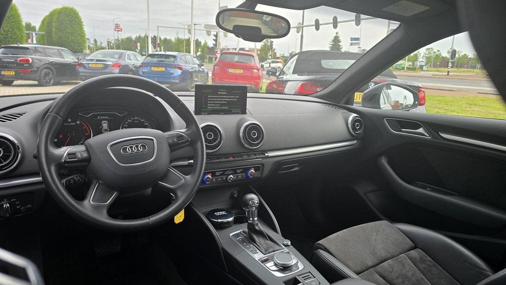 Audi A3 Sportback 1.8 TFSI Ambiente Pro Line plus |NAP|1e ei, Auto's, Audi, Euro 5, Gebruikt, Zwart, 4 cilinders
