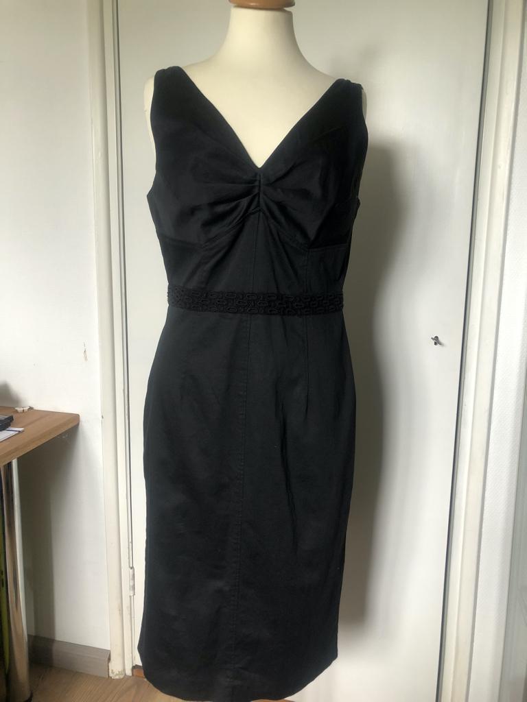 NOIUGAT LONDON jurk zwart en elegant maat 36, Kleding | Dames, NOUGAT LONDON, Zwart, Ophalen of Verzenden, Zo goed als nieuw