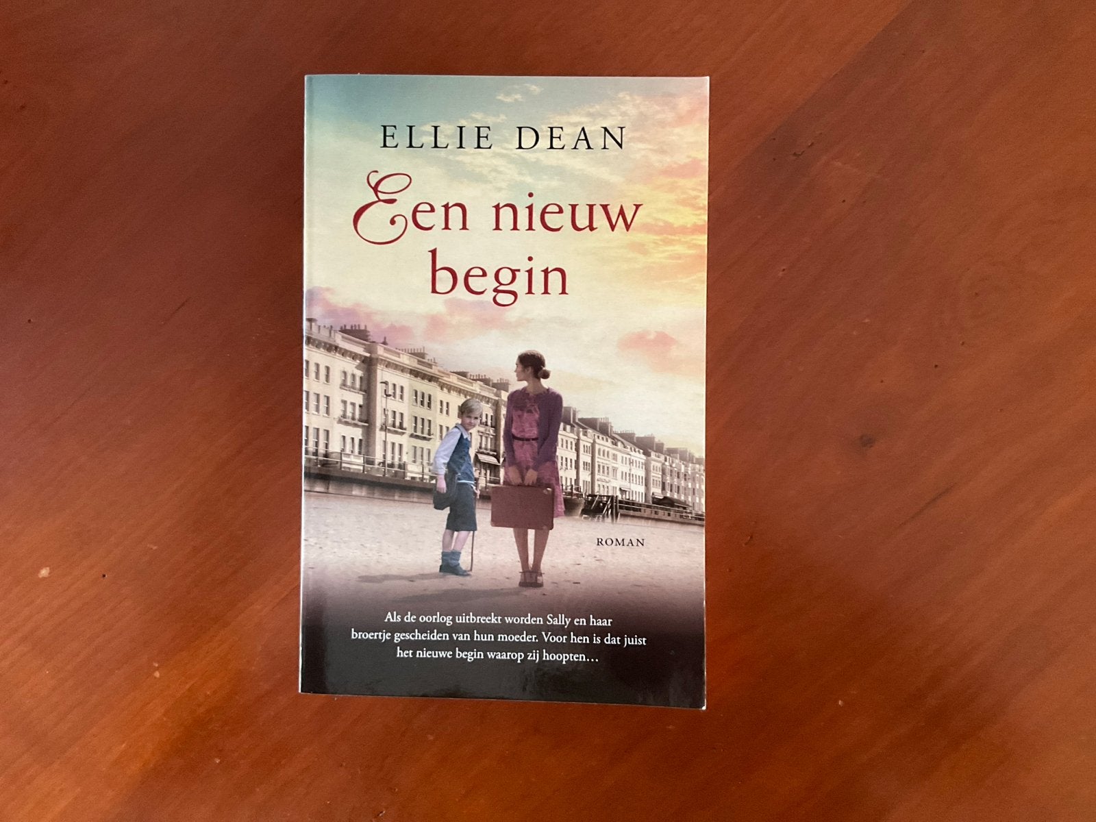 Ellie Dean - Een nieuw begin (Roman), Ophalen of Verzenden, Gelezen, Nederland