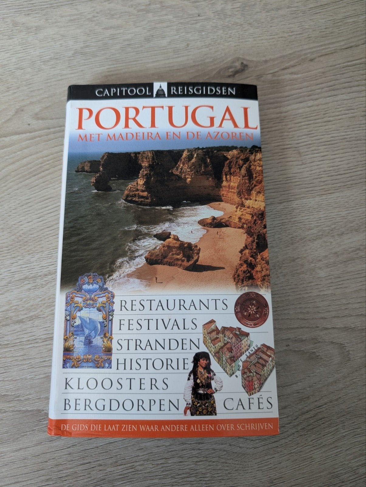 Capitool Reisgids Portugal met Madeira en de Azoren (2009), Boeken, Capitool, Europa, Ophalen of Verzenden, Zo goed als nieuw