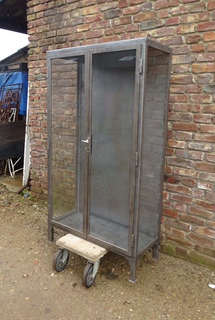 oude ijzeren vitrine vitrinekast kast uit de jaren 30, Antiek en Kunst, Curiosa en Brocante, Ophalen