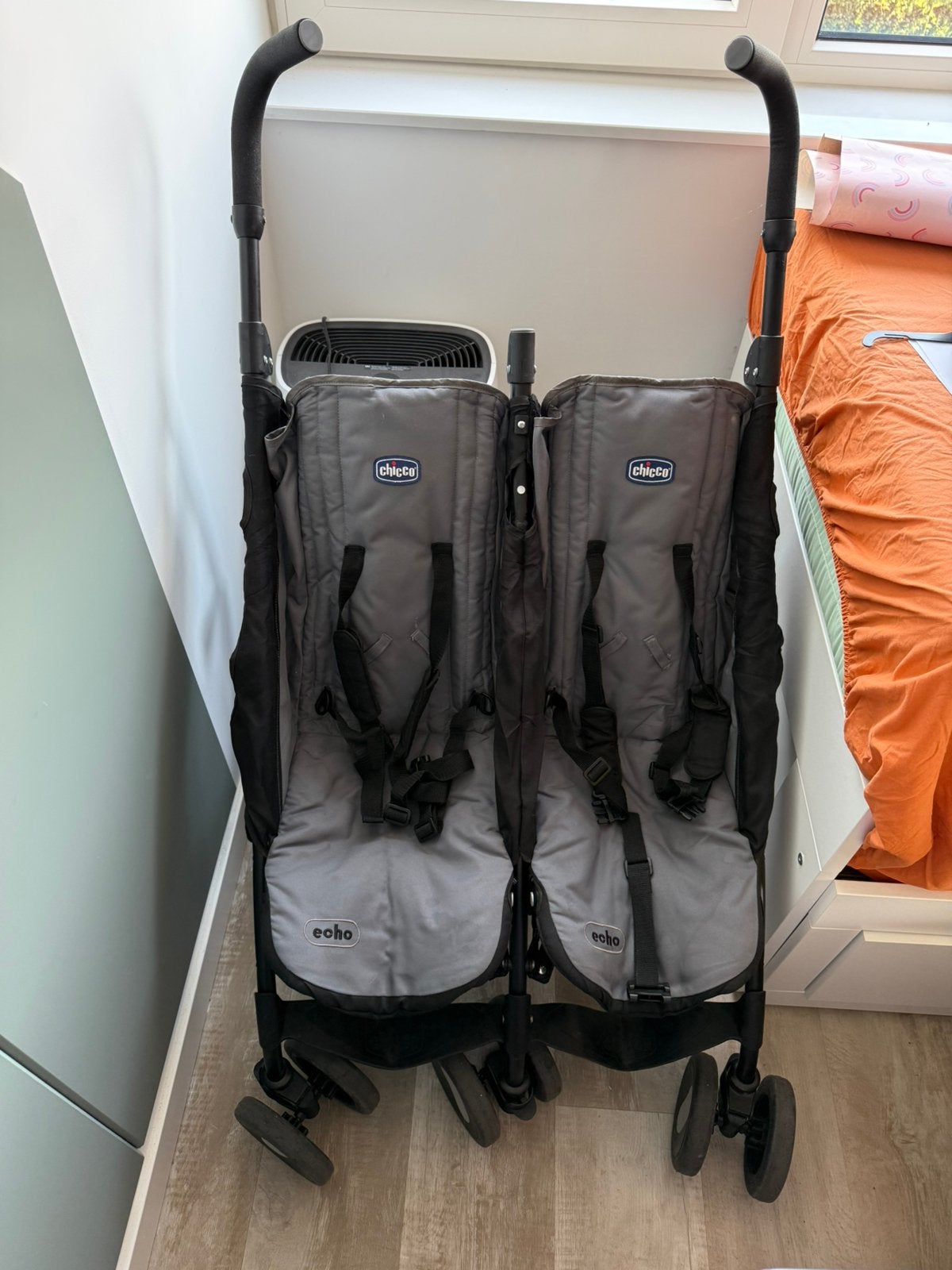 lichte dubbele kinderwagen, Kinderen en Baby's, Ophalen of Verzenden, Zo goed als nieuw, Kinderwagen of Buggy