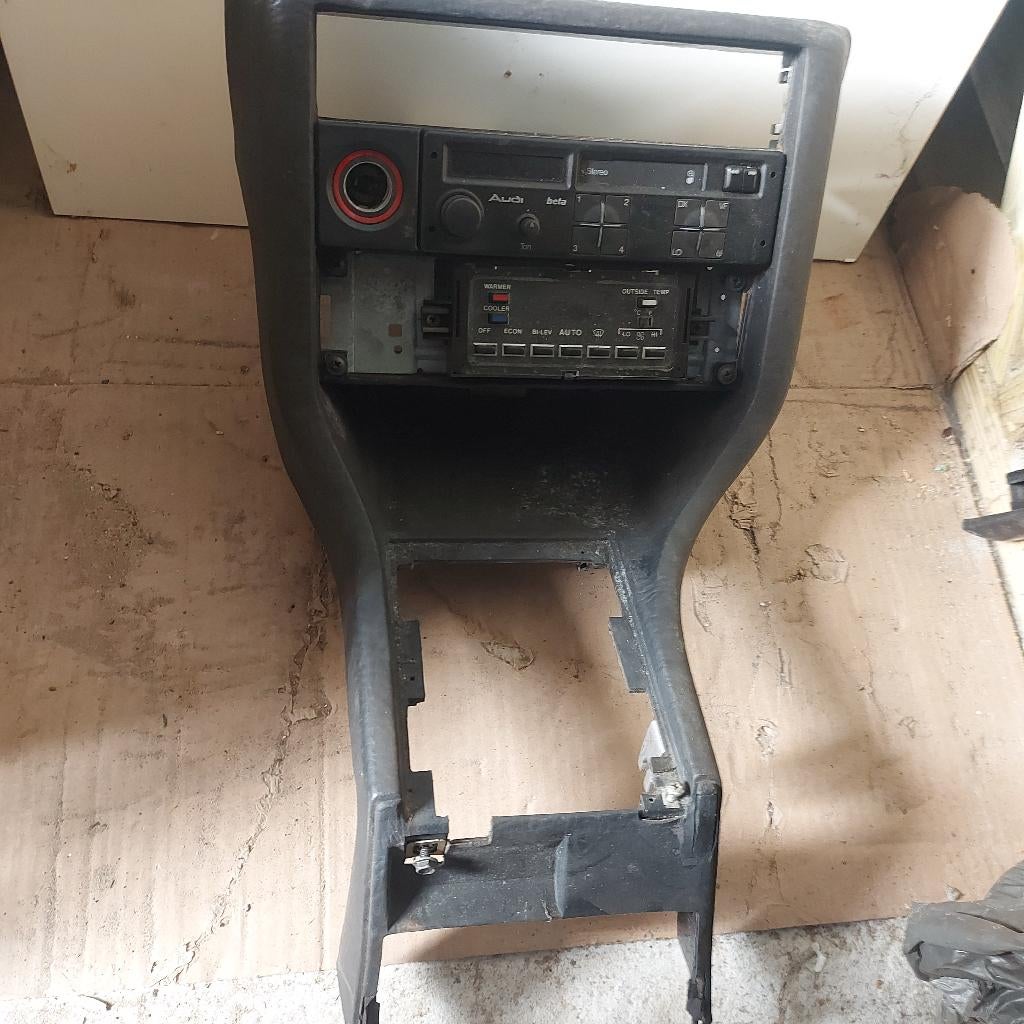 Audi 100 c3 44 avant airco radio paneel, Ophalen, Audi